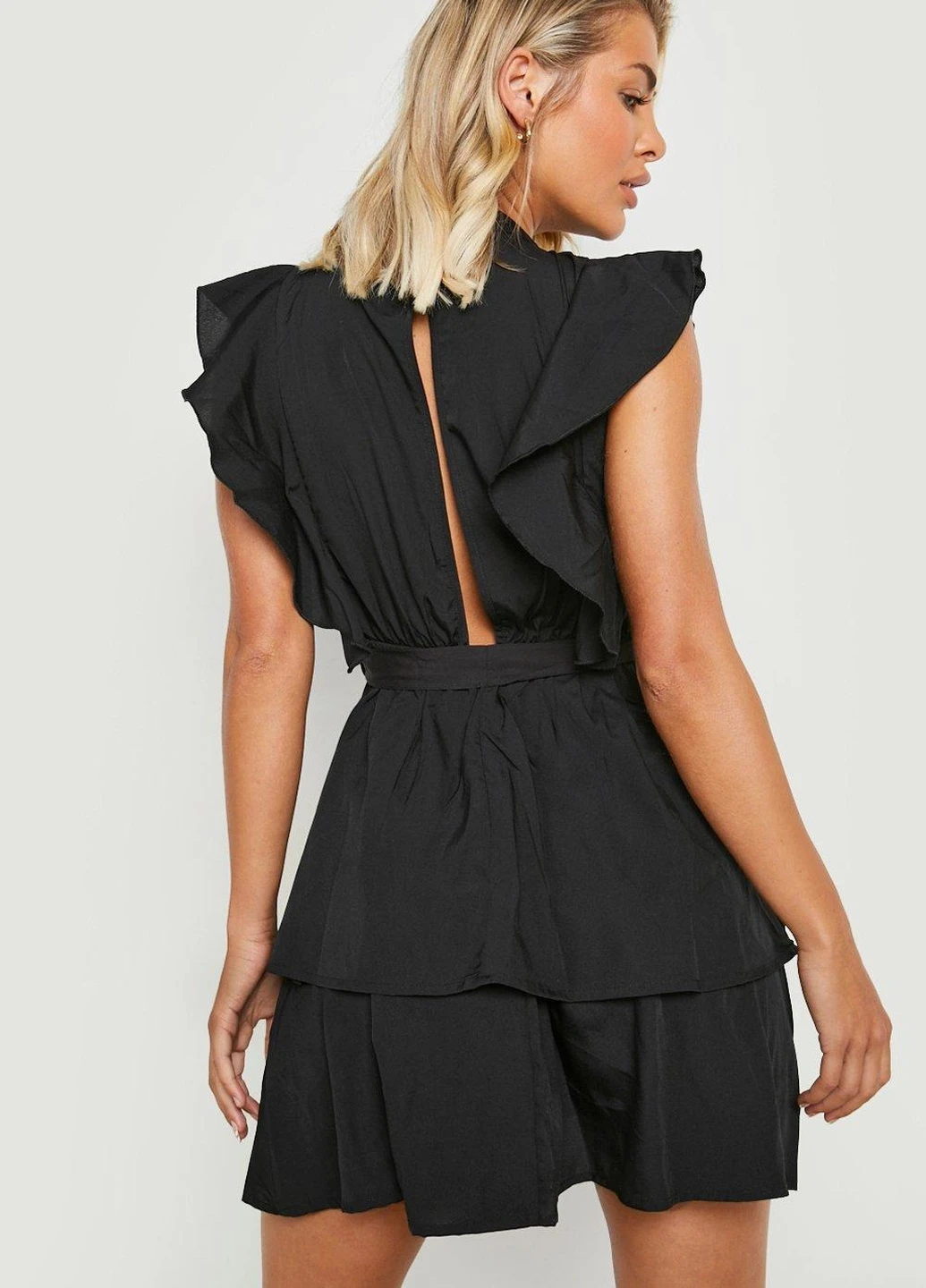Черное платье Boohoo