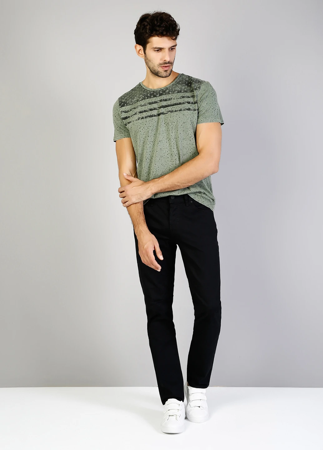 Хакі (оливкова) футболка Colin's