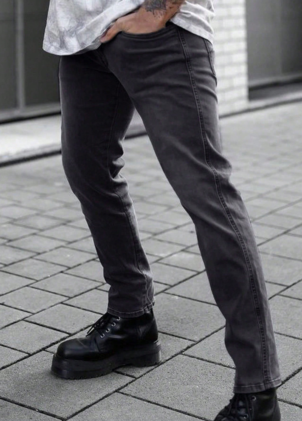 Темно-серые демисезонные зауженные джинсы SHEIN