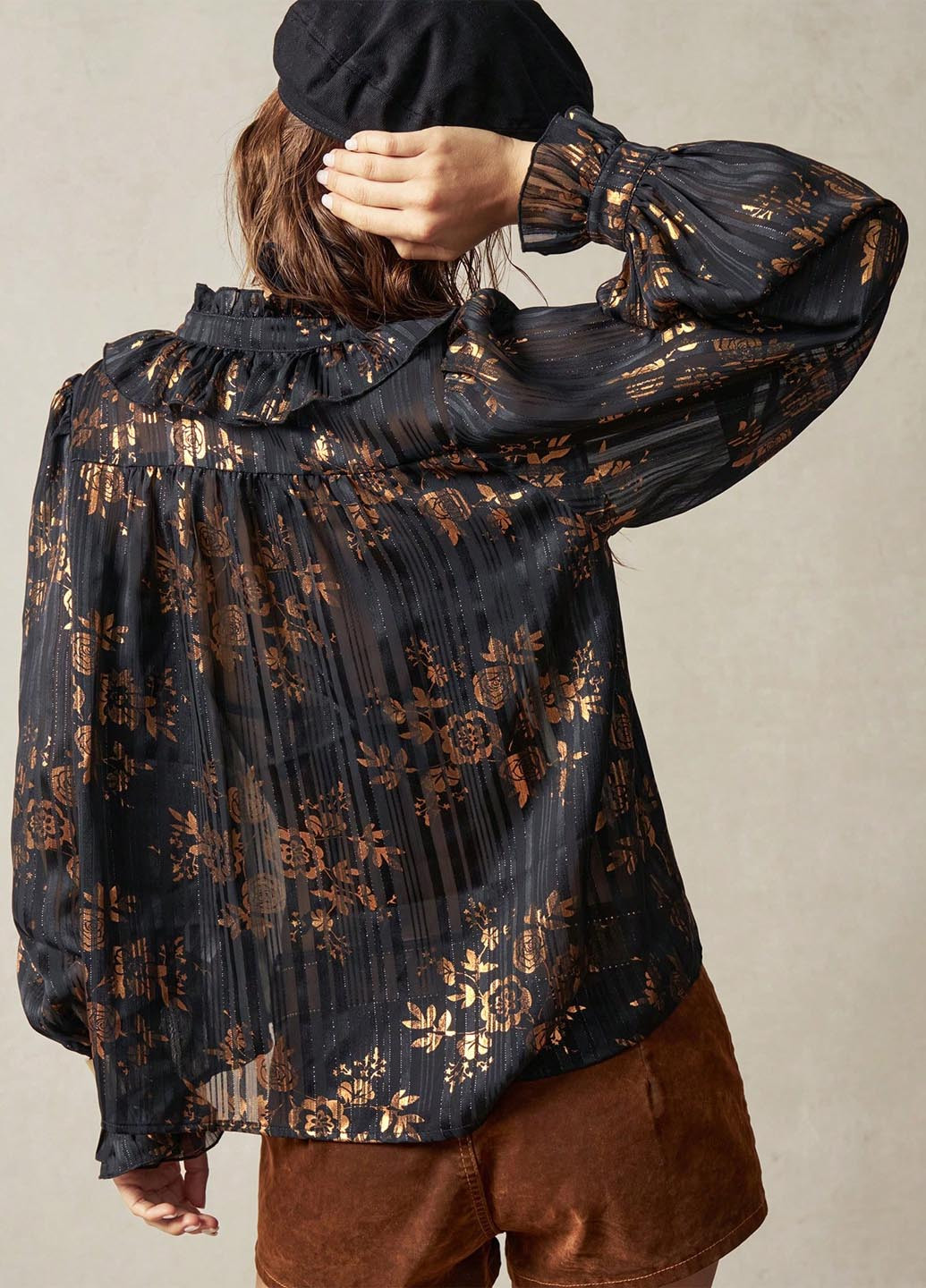 Чёрная блуза SHEIN