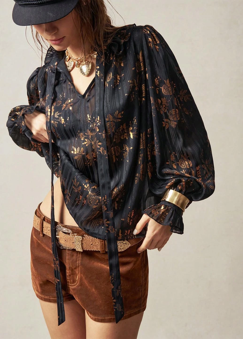 Чёрная блуза SHEIN
