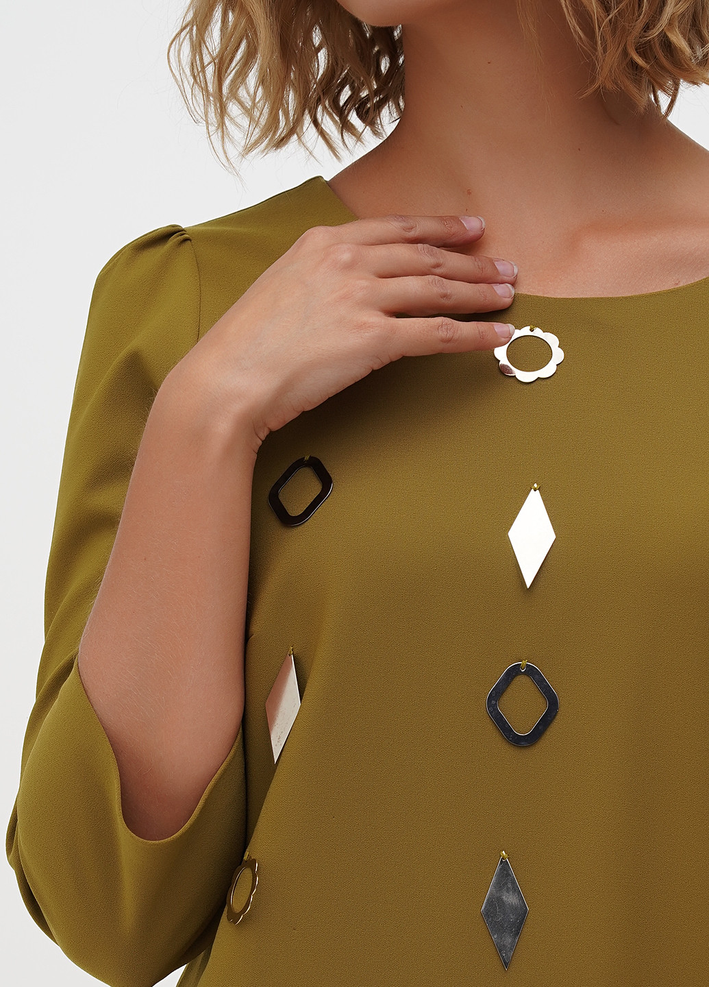 Оливковое кэжуал платье Sassofono однотонное