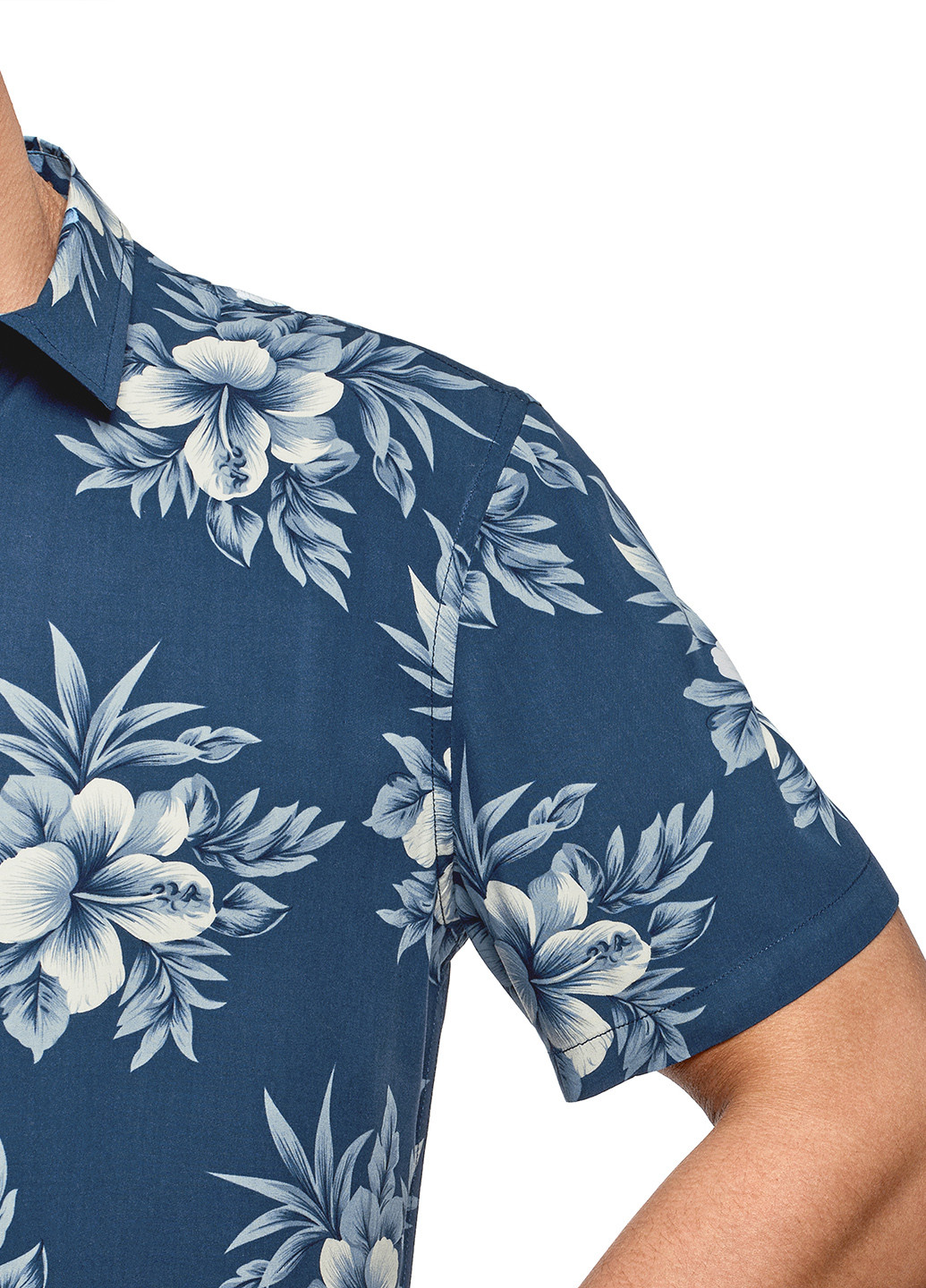 Синяя кэжуал рубашка с цветами Oodji с коротким рукавом