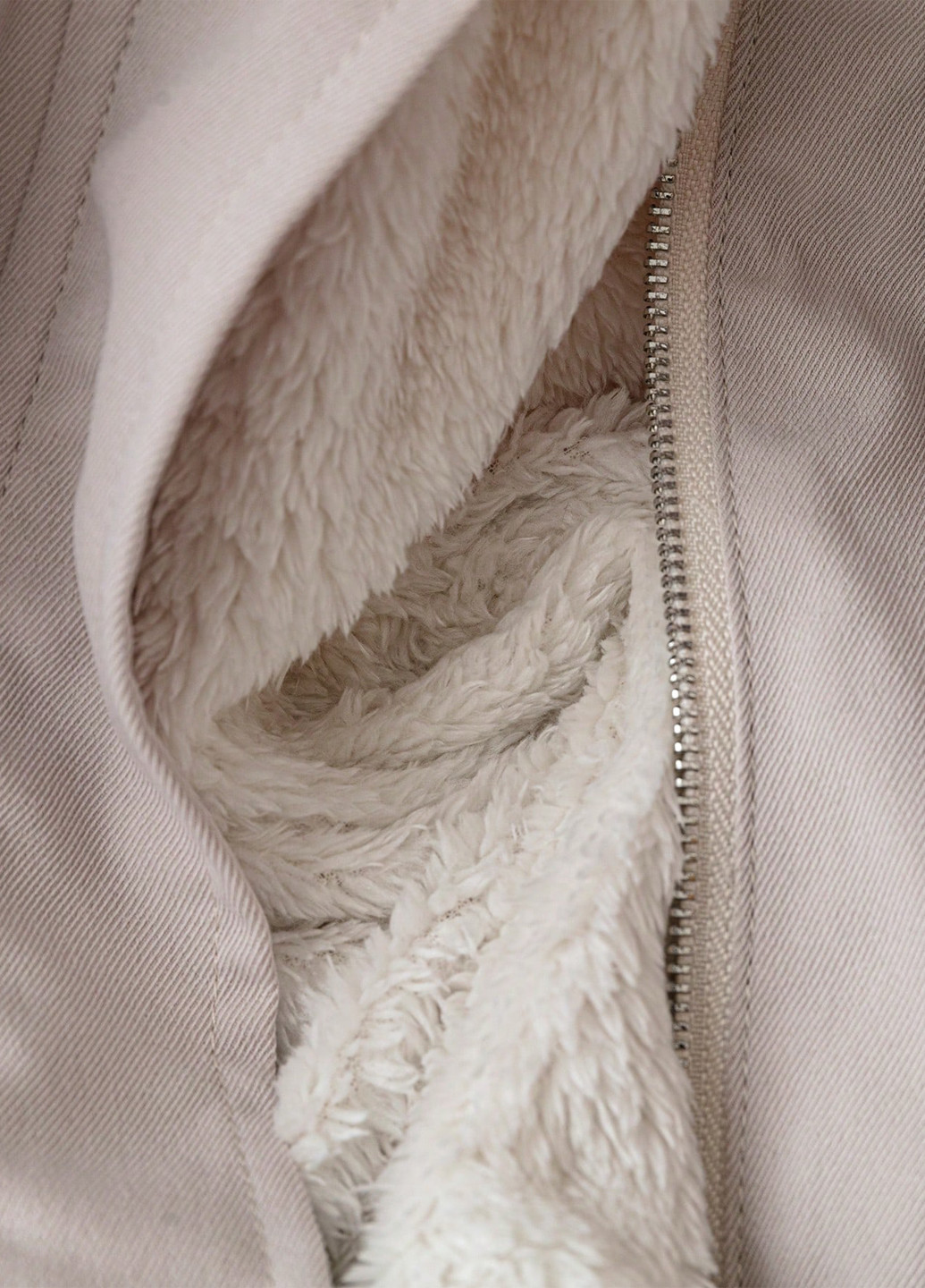 Серая демисезонная куртка SHEIN