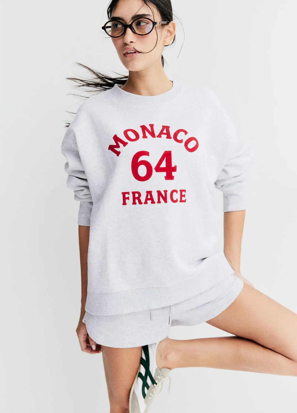 Світло-сірий світшот H&M напис без декору (362050185)