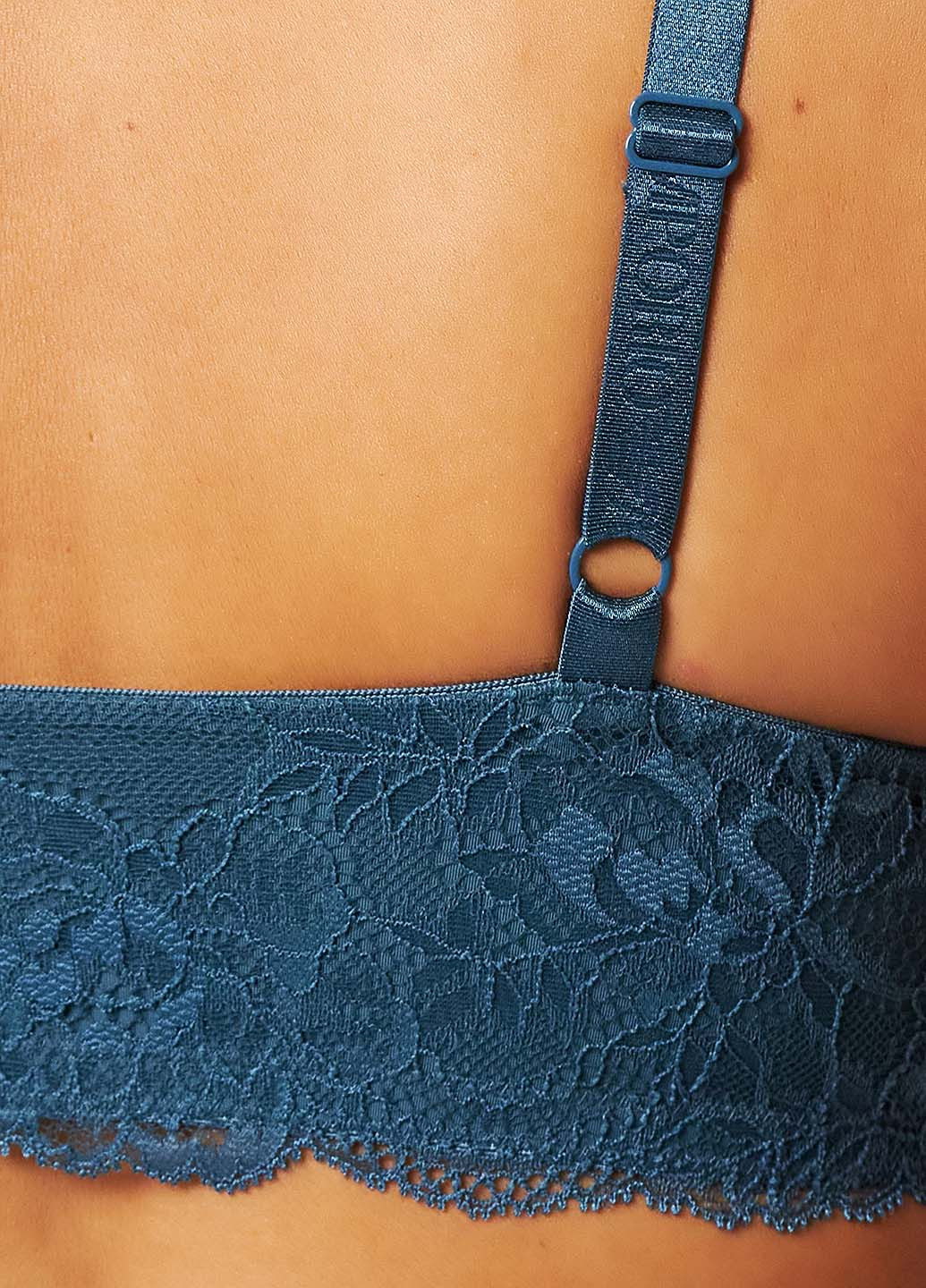 бесшовный бюстгальтер Emporio Armani без косточек полиамид