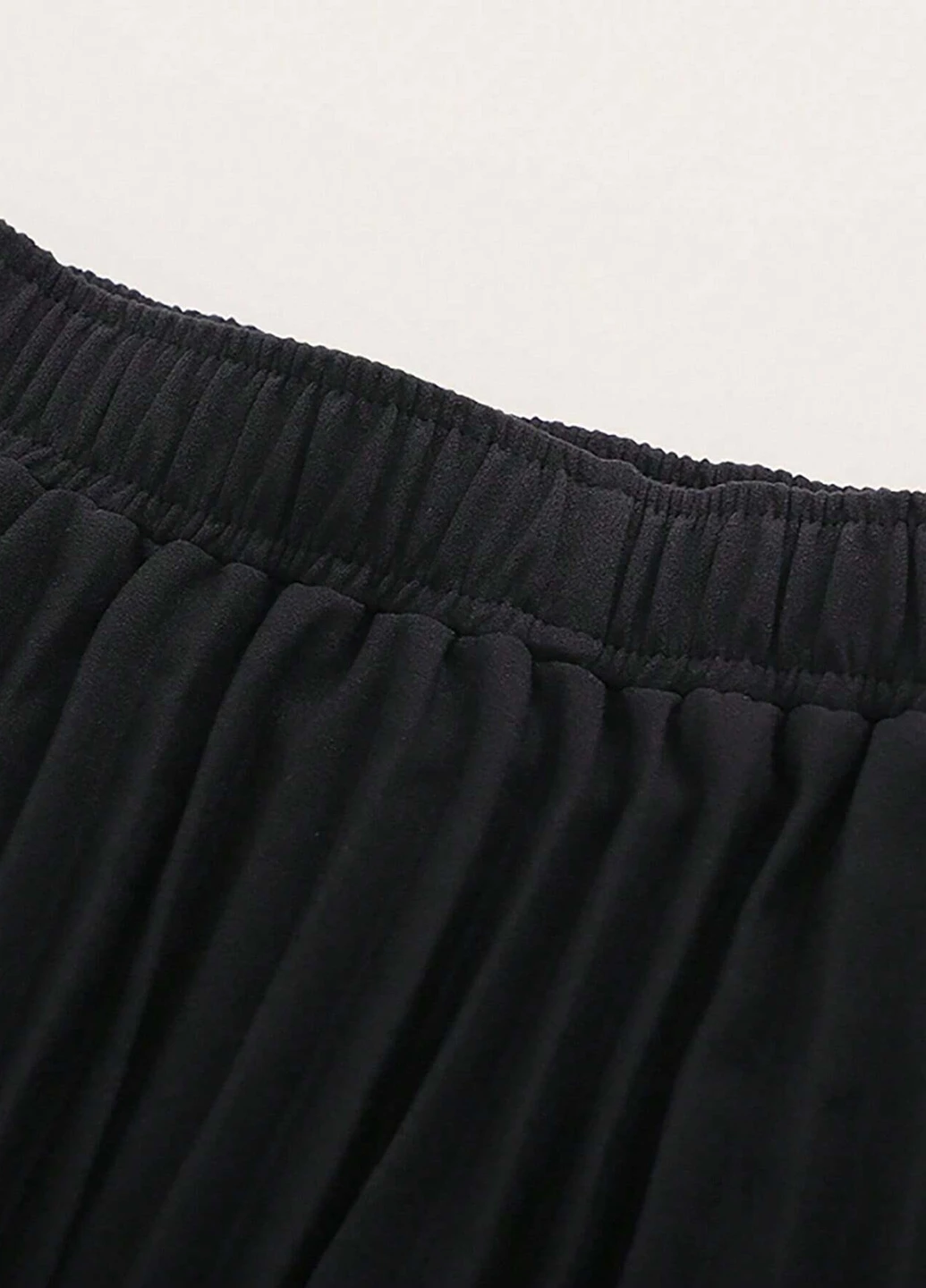 Черная кэжуал однотонная юбка SHEIN плиссе