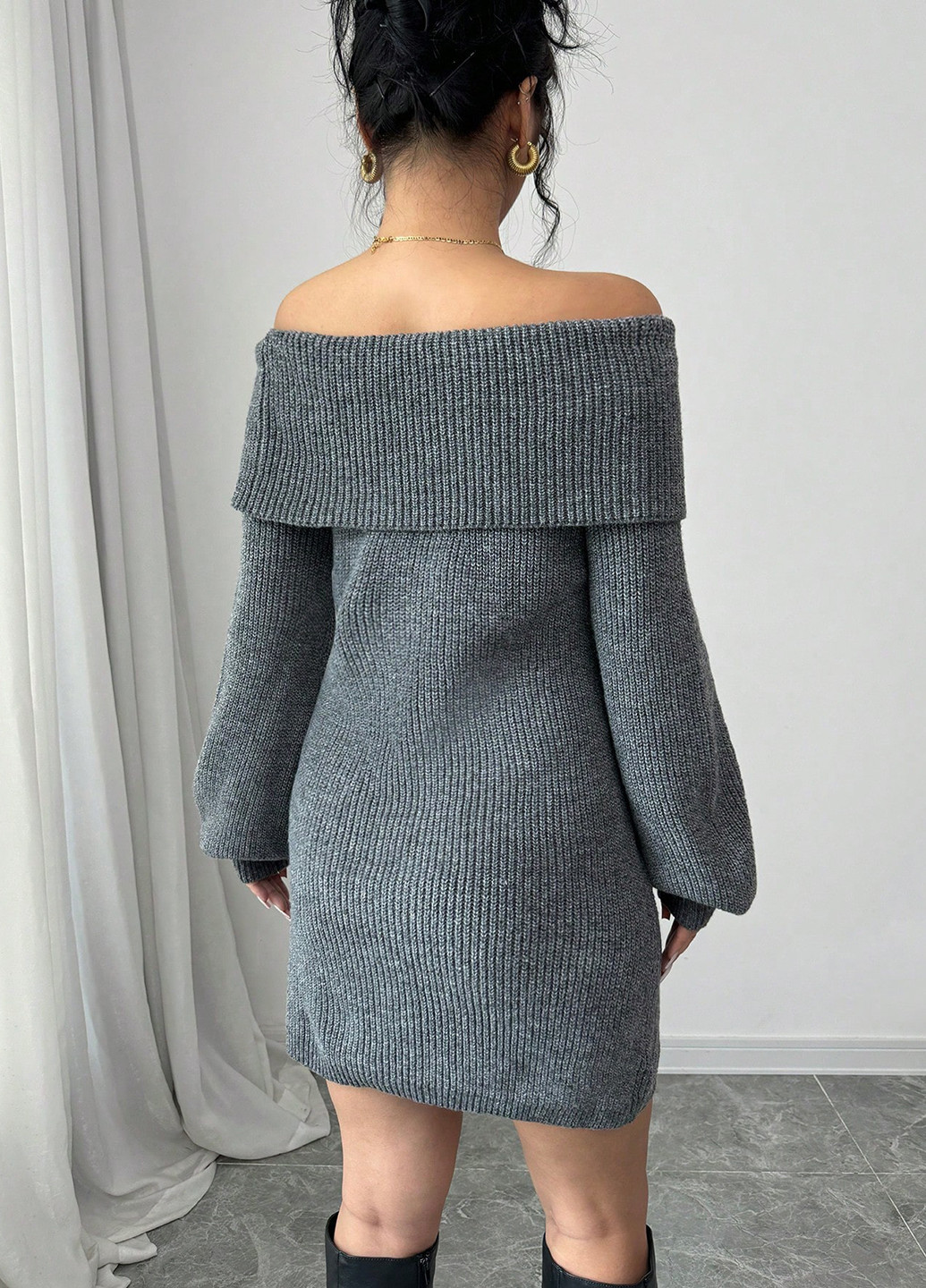 Темно-серое кэжуал платье с открытыми плечами, платье-свитер SHEIN меланжевое
