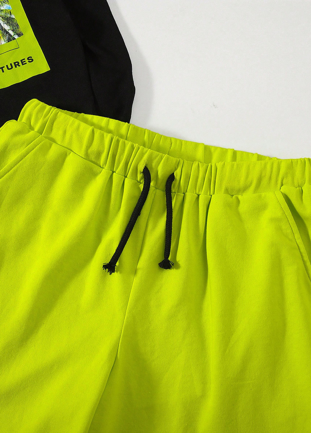 Комбінований літній комплект (футболка, шорти) SHEIN