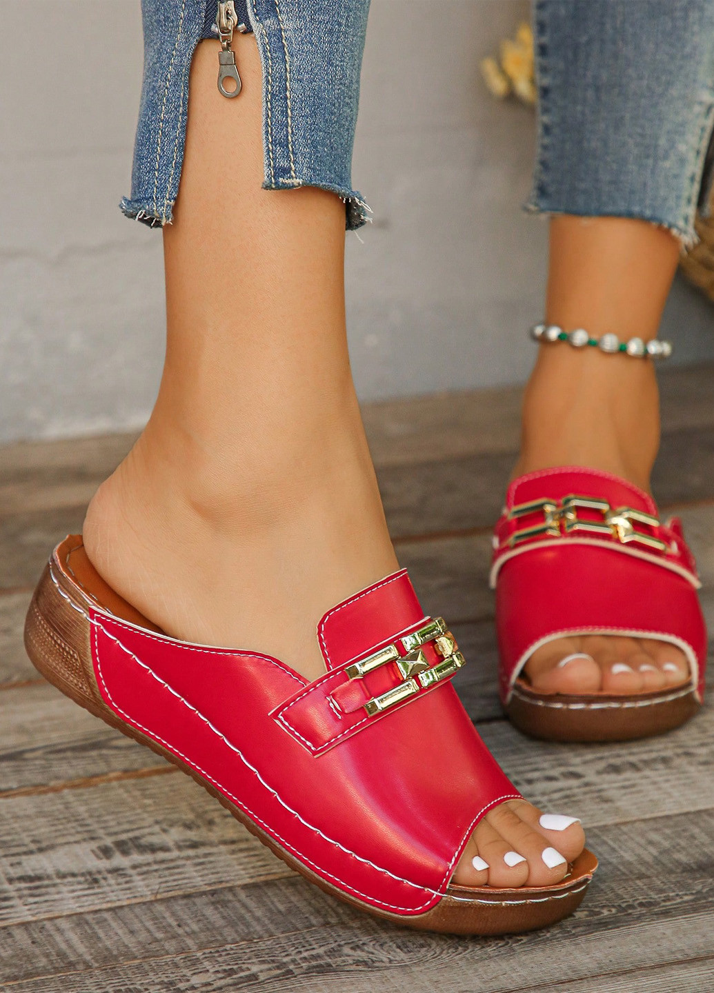 Красные босоножки SHEIN без застежки с цепочками