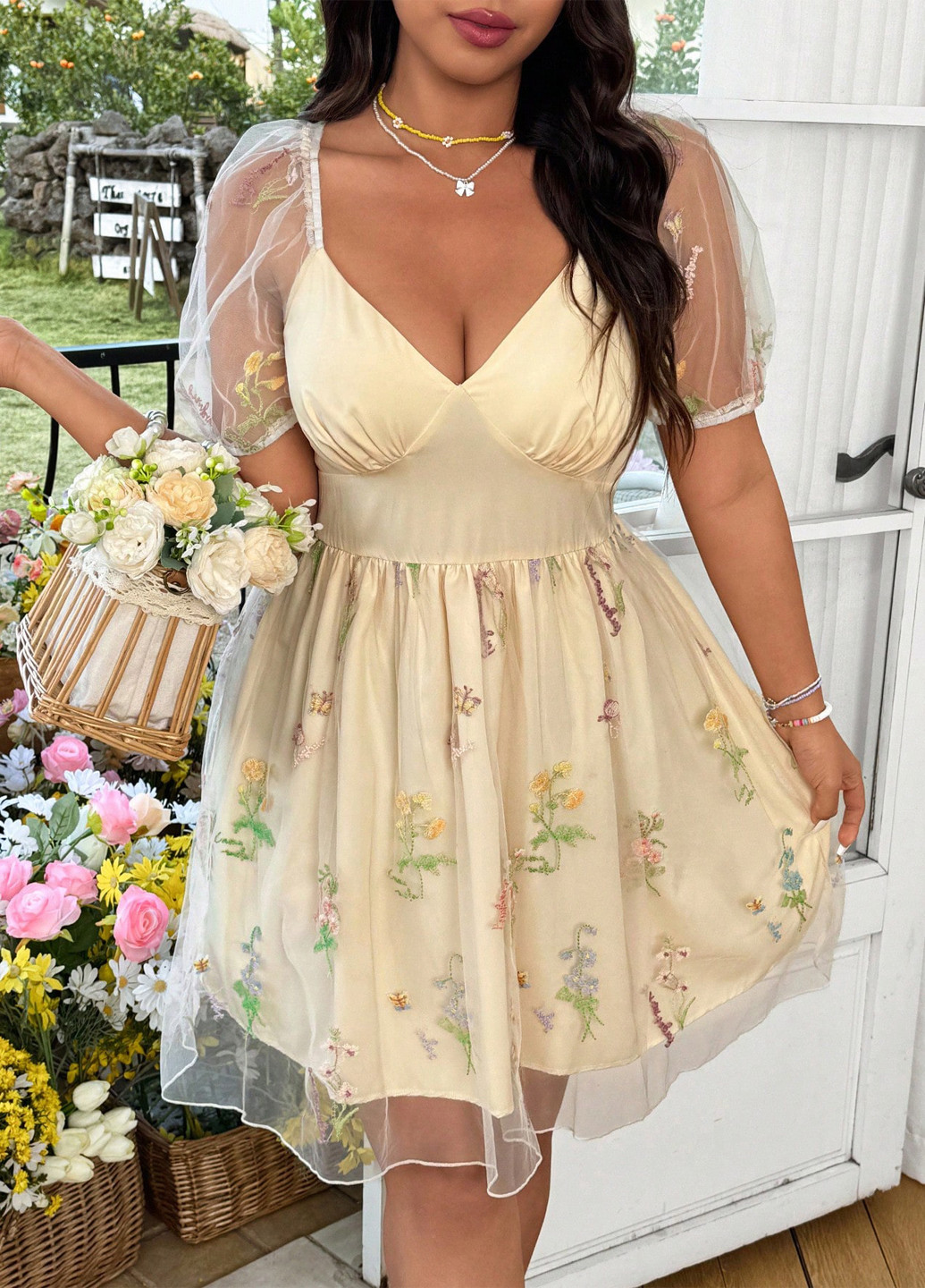 Светло-желтое праздничный, кэжуал платье а-силуэт, клеш SHEIN с цветочным принтом