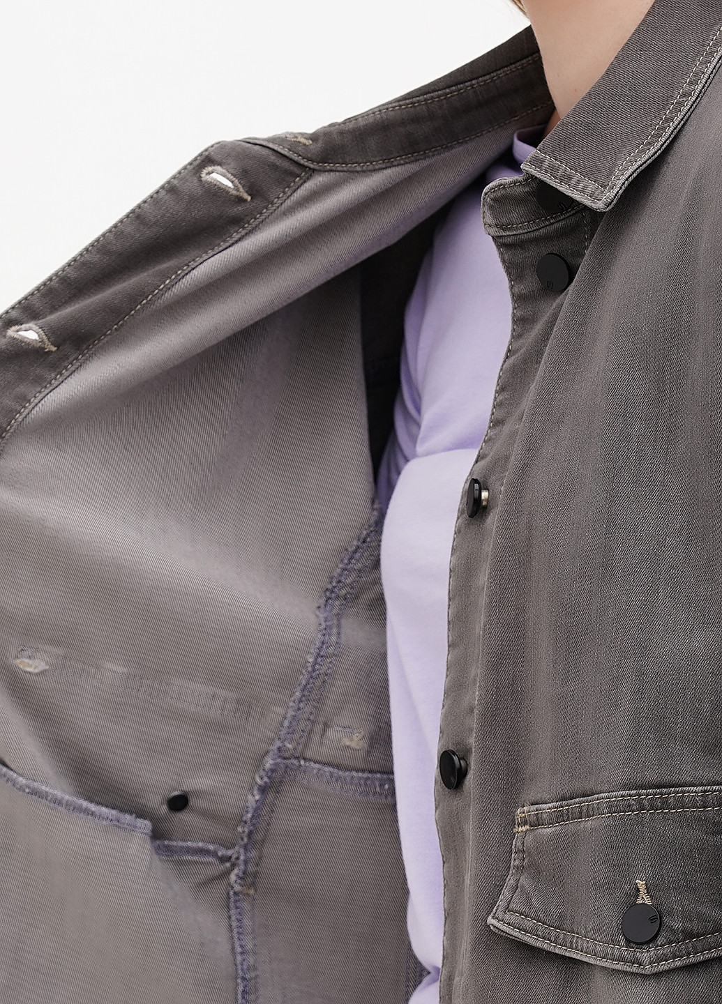 Серая демисезонная куртка Oui