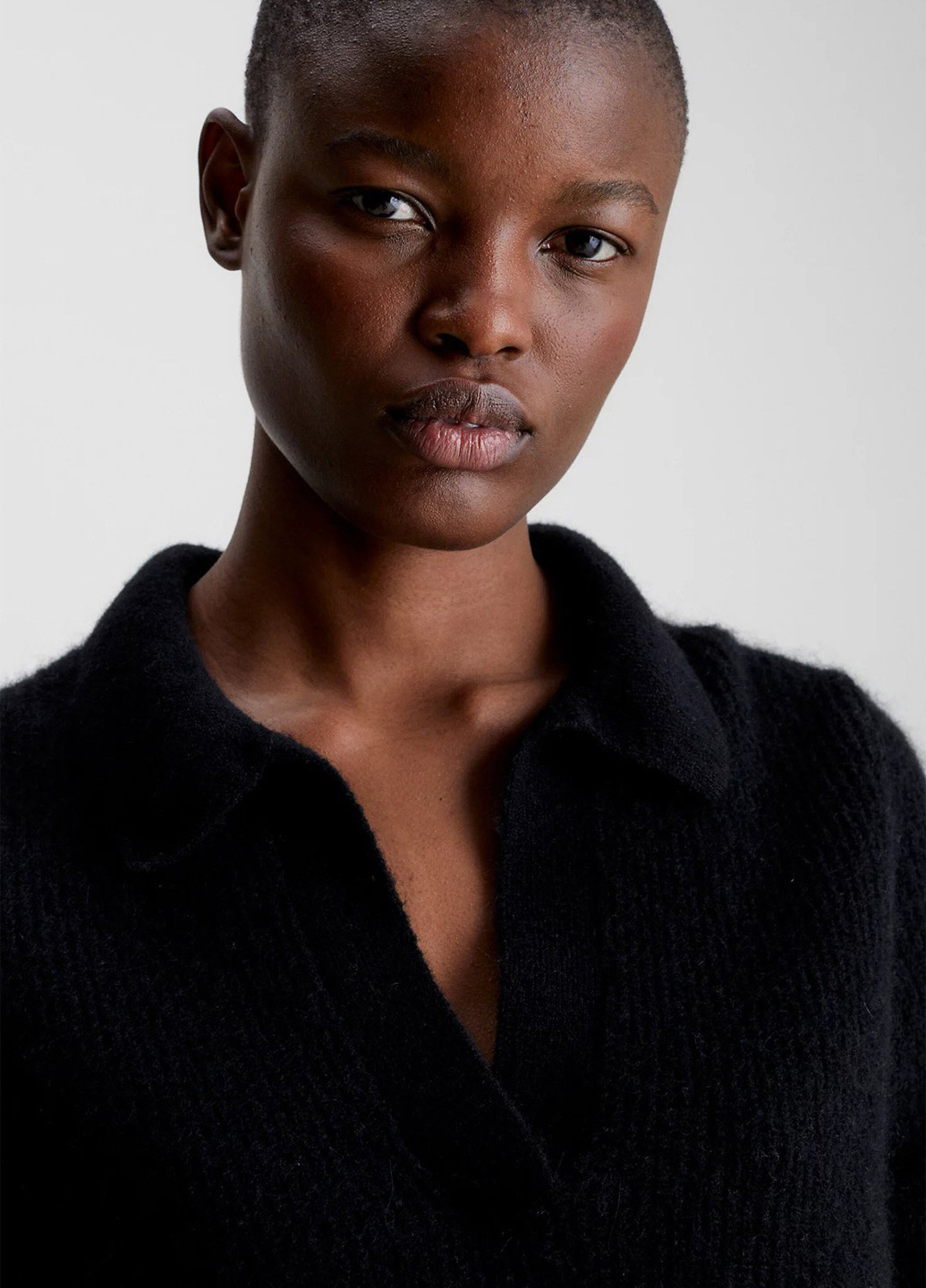 Чорний зимовий светр Calvin Klein