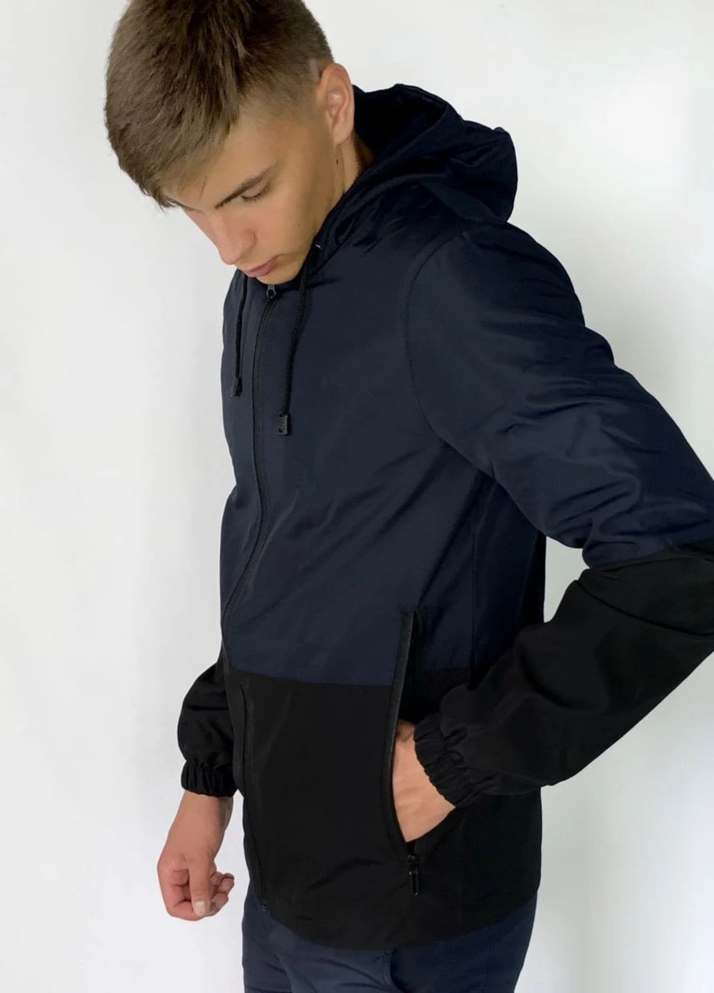 Комбінована демісезонна куртка softshell light синьо-чорна Intruder