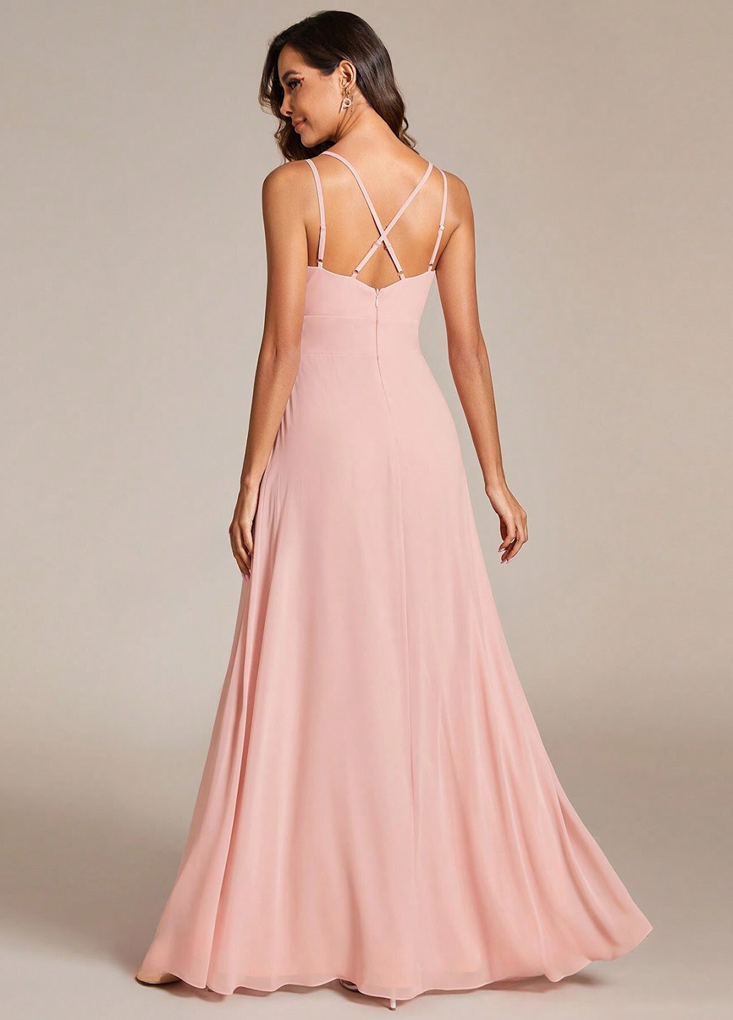 Светло-розовое вечернее платье в стиле ампир SHEIN однотонное