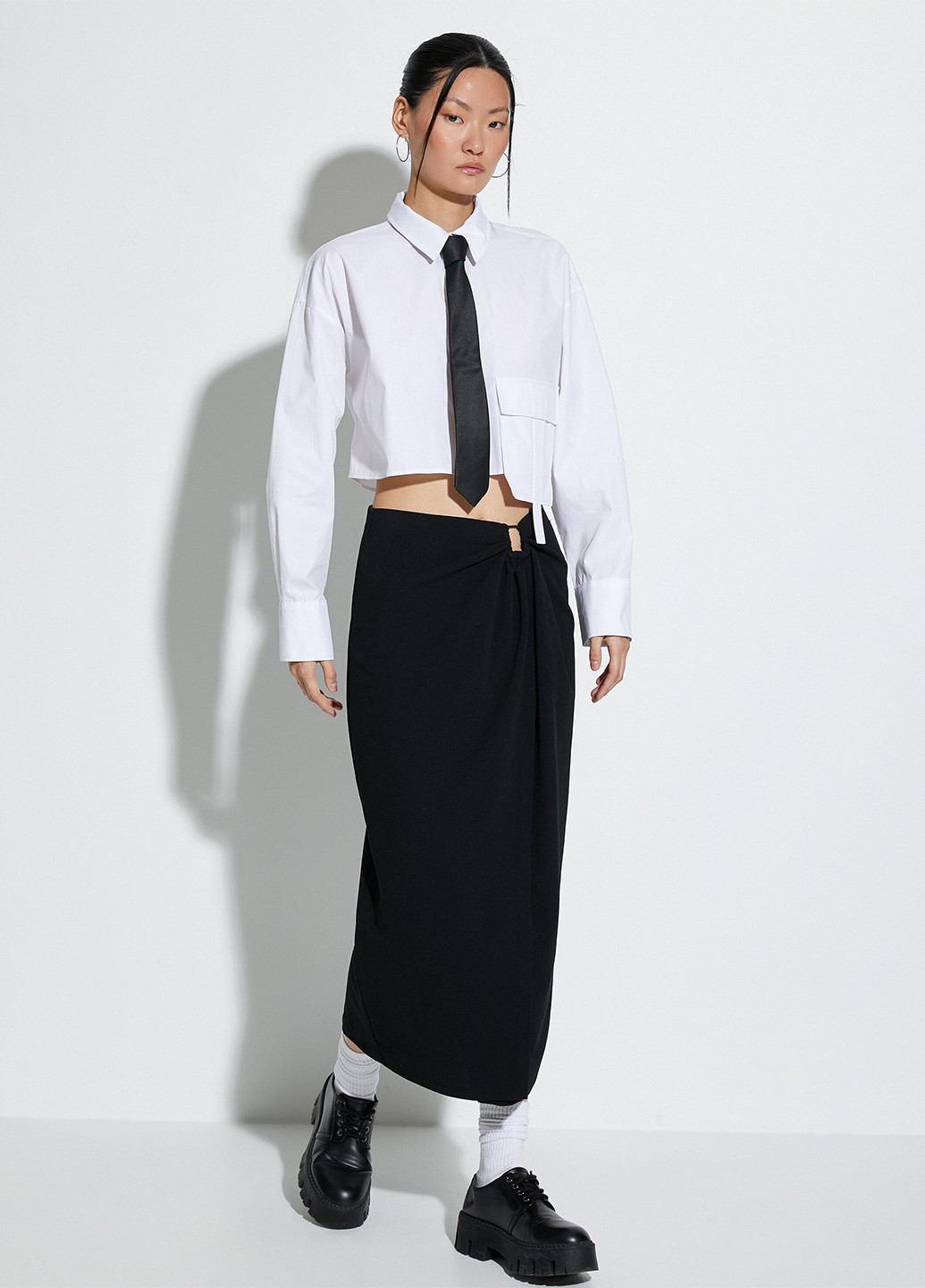 Белая классическая рубашка однотонная KOTON