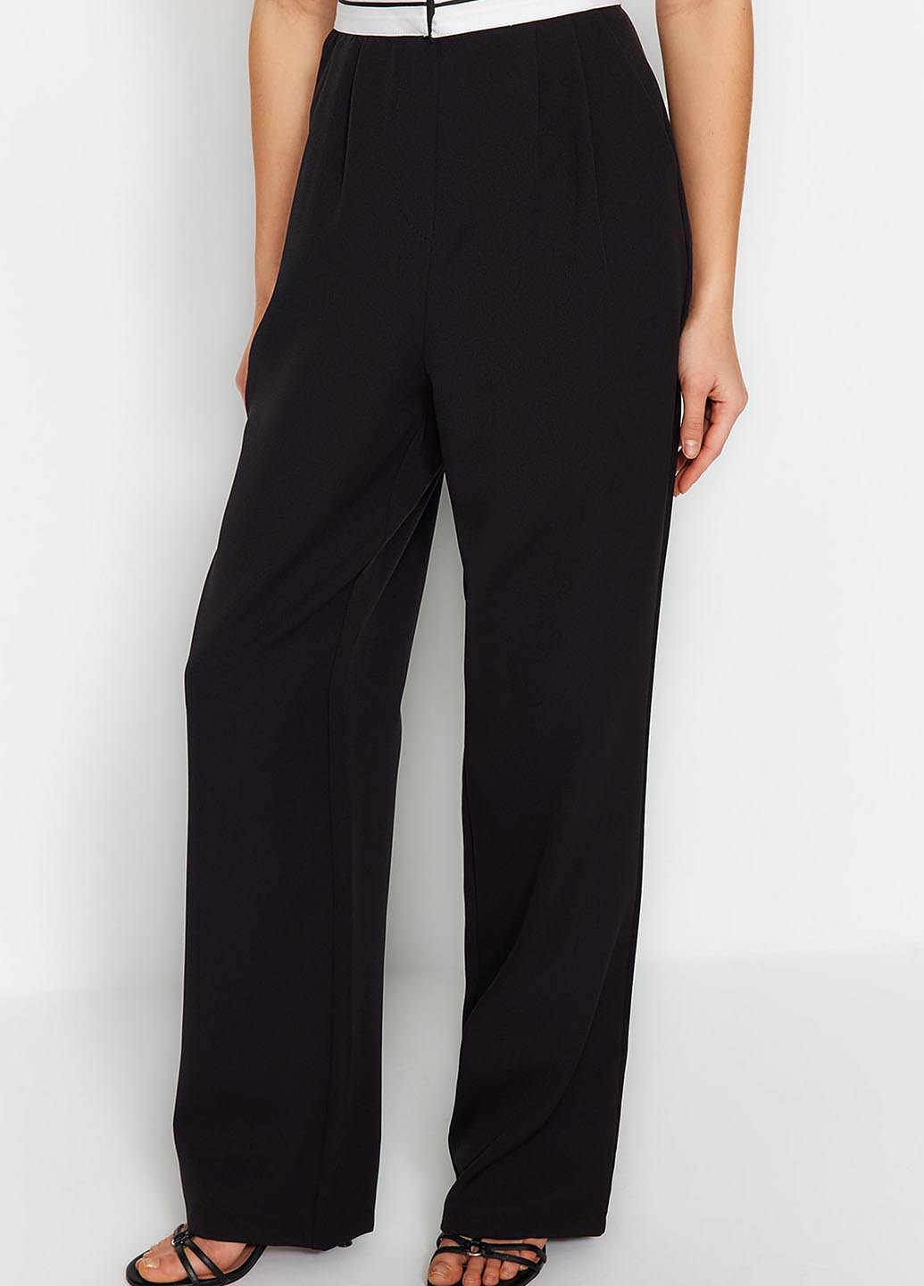 Брюки Trendyol (328711265)