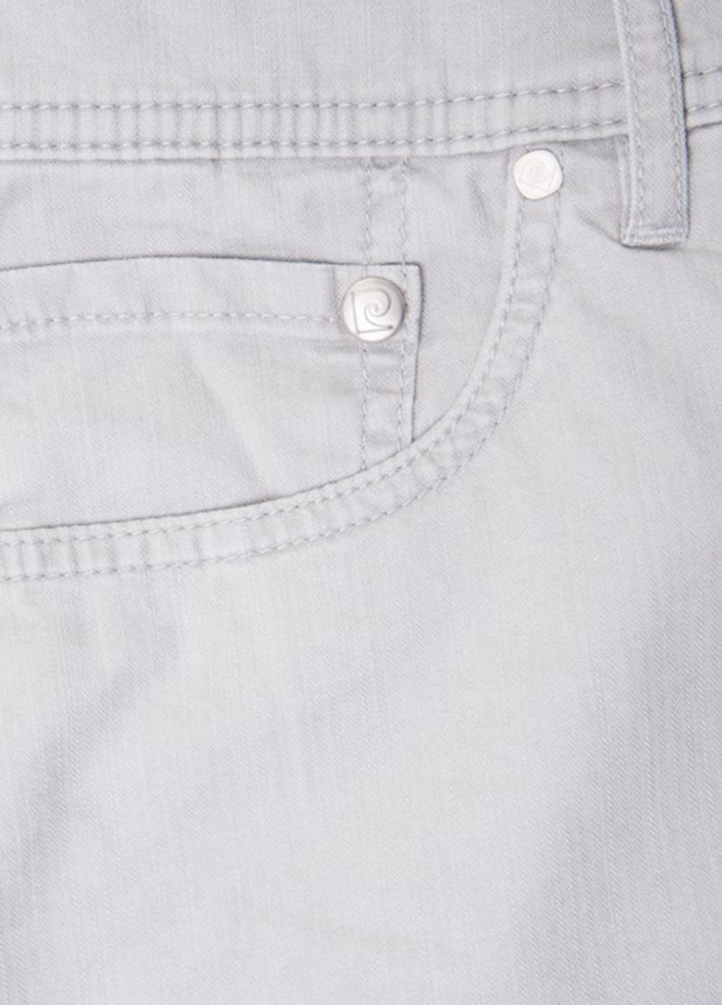 Светло-серые демисезонные зауженные джинсы Pierre Cardin