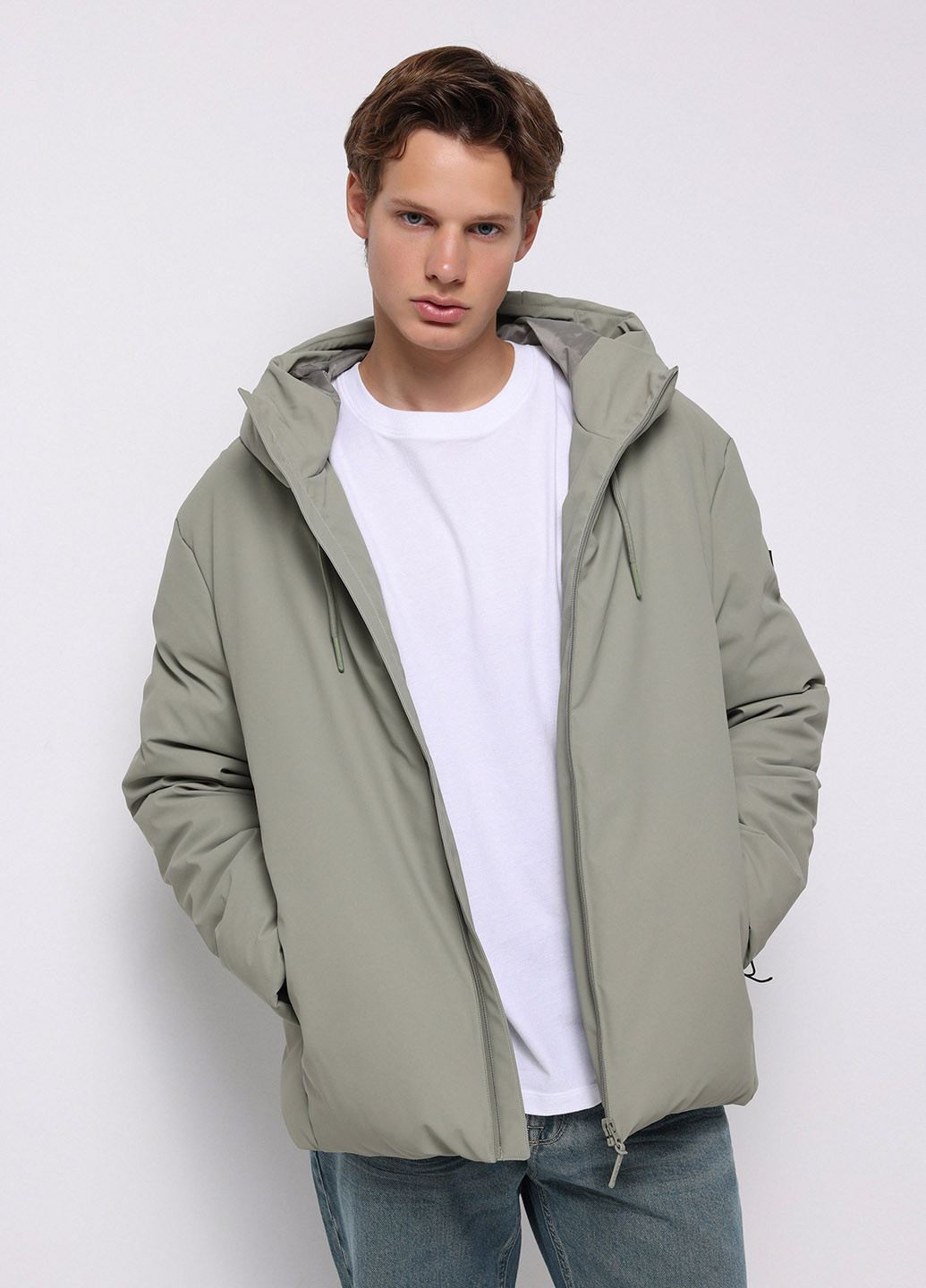 Серая зимняя куртка Colin's