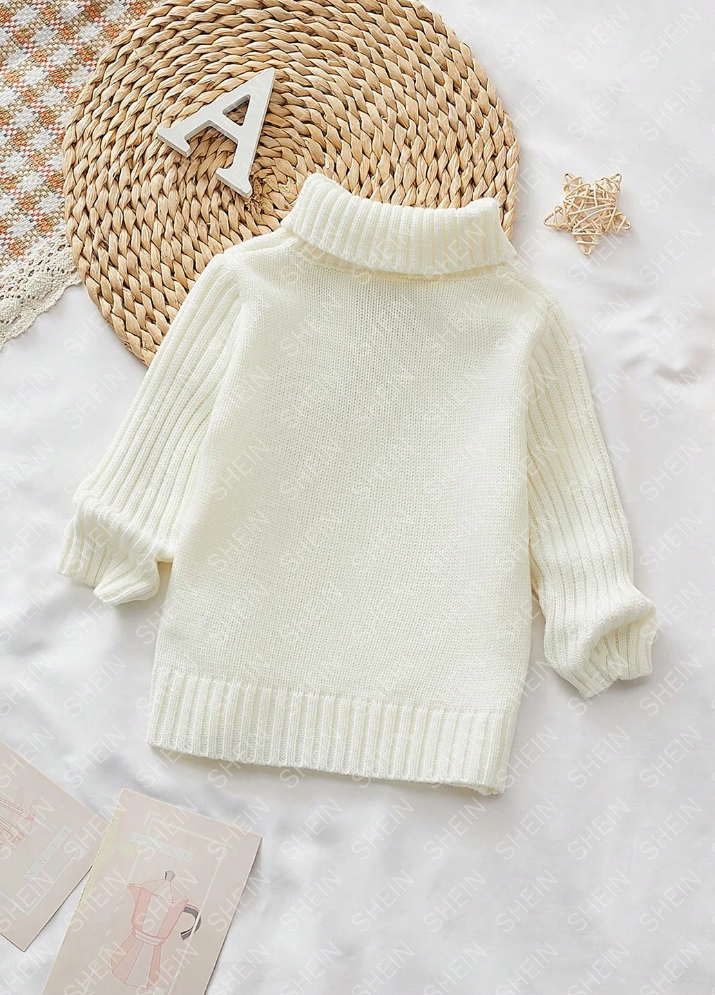 Білий зимовий светр SHEIN