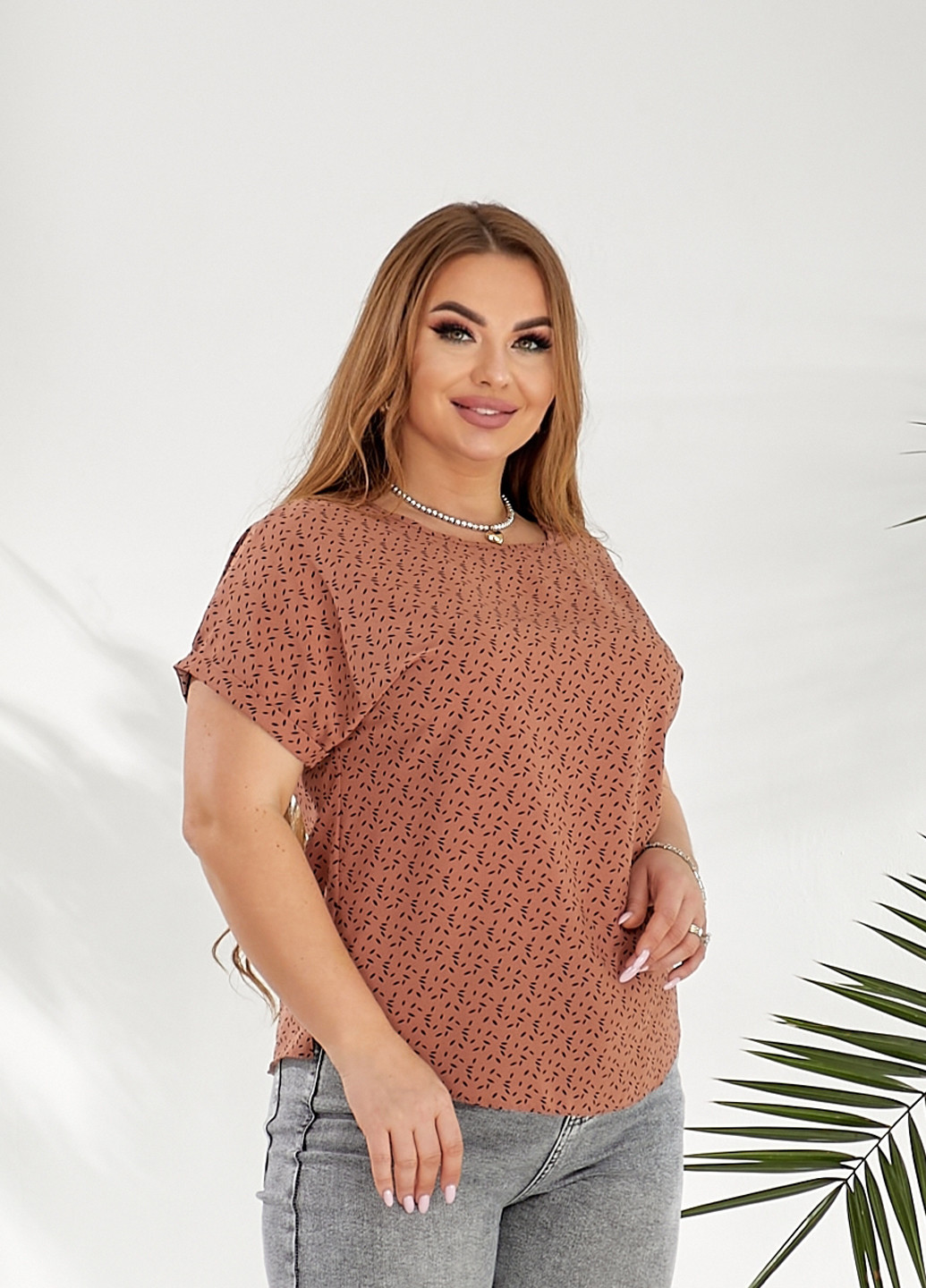 Світло-коричнева блузка Demma