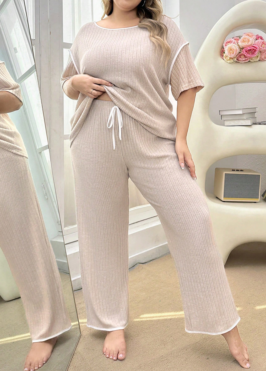 Кремова всесезон піжама (футболка, штани) футболка + штани SHEIN