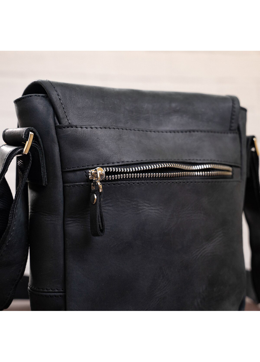 Чоловіча шкіряна сумка 22х23х7 см Shvigel (229459419)