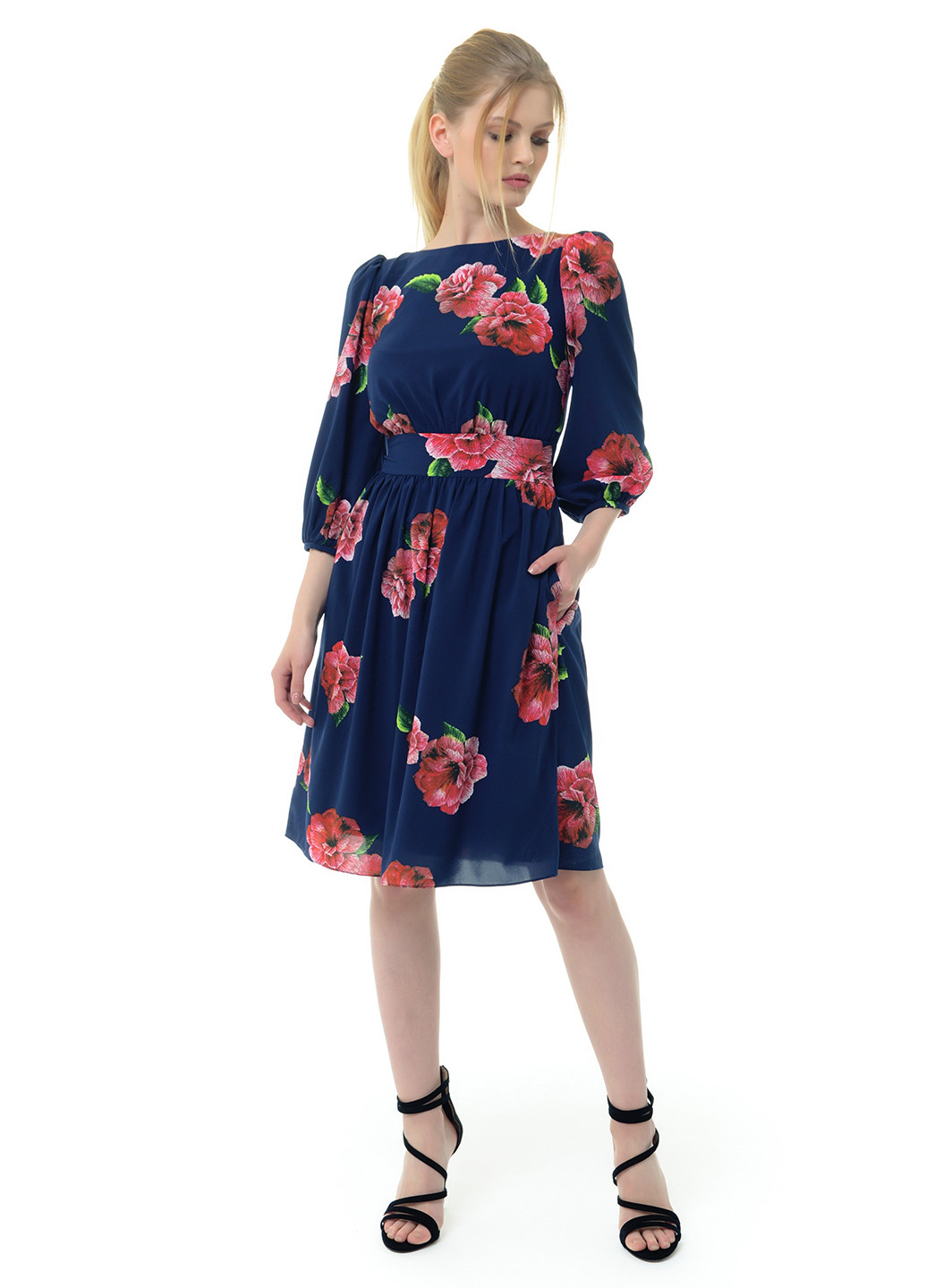 Темно-синее кэжуал платье Arefeva с цветочным принтом
