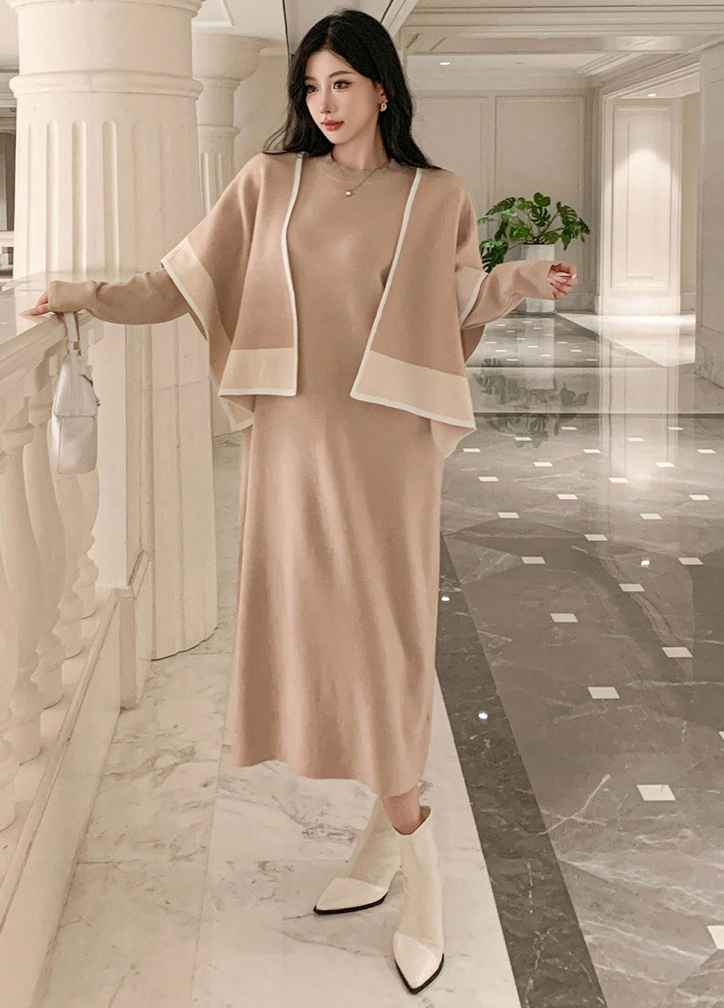 Бежевый демисезонный комплект (платье, накидка) SHEIN
