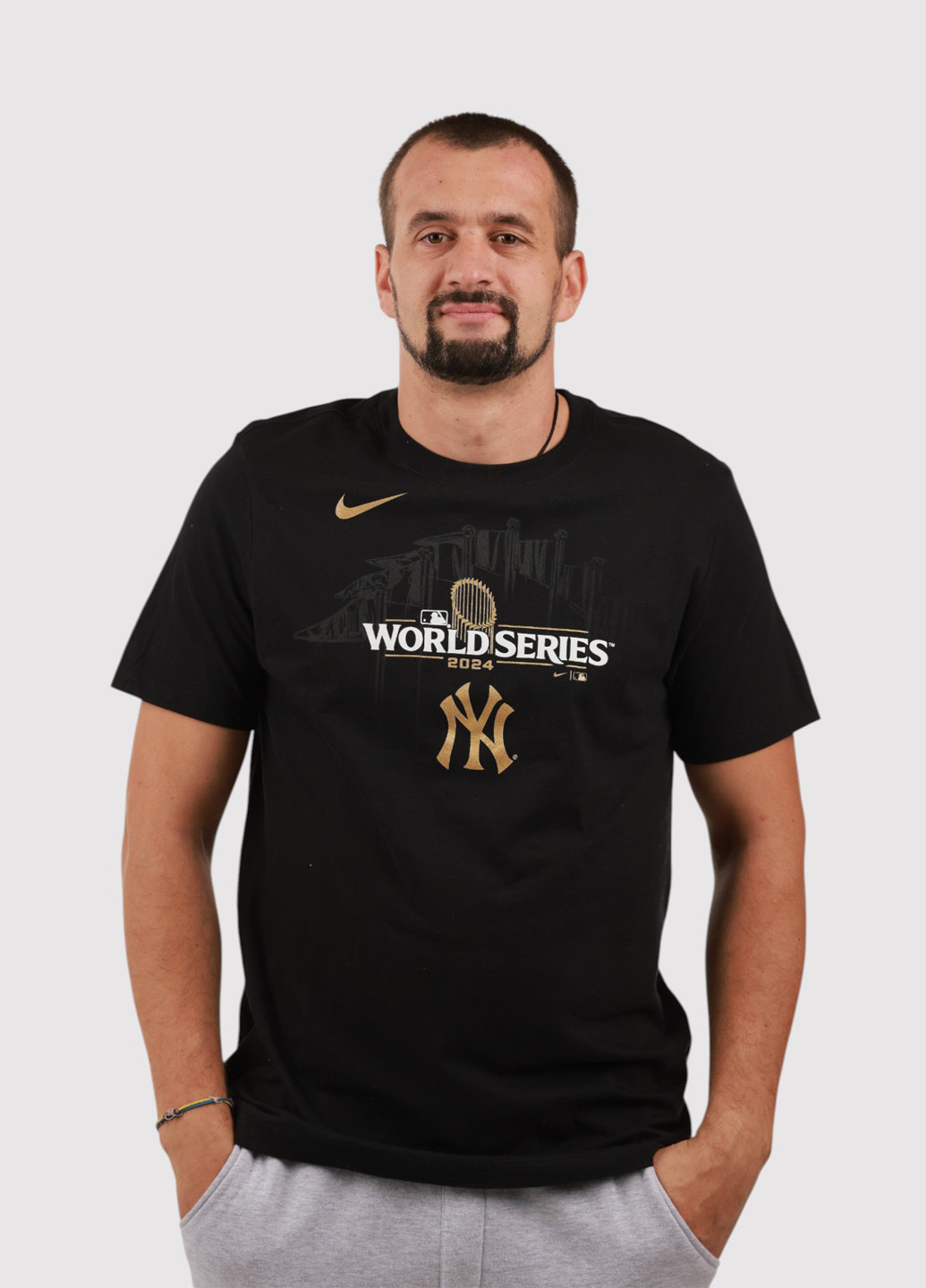 Чорна футболка Nike