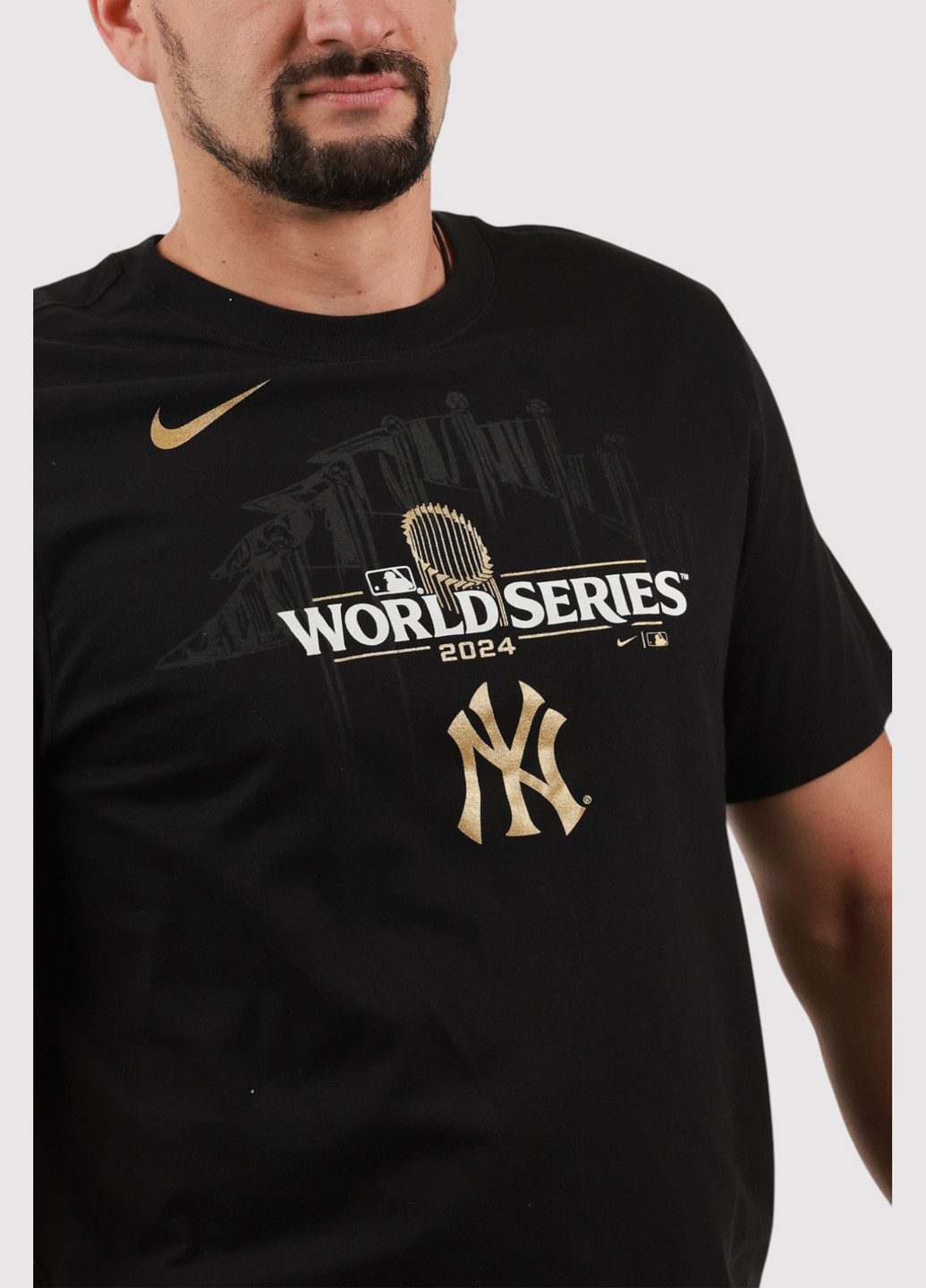 Чорна футболка Nike