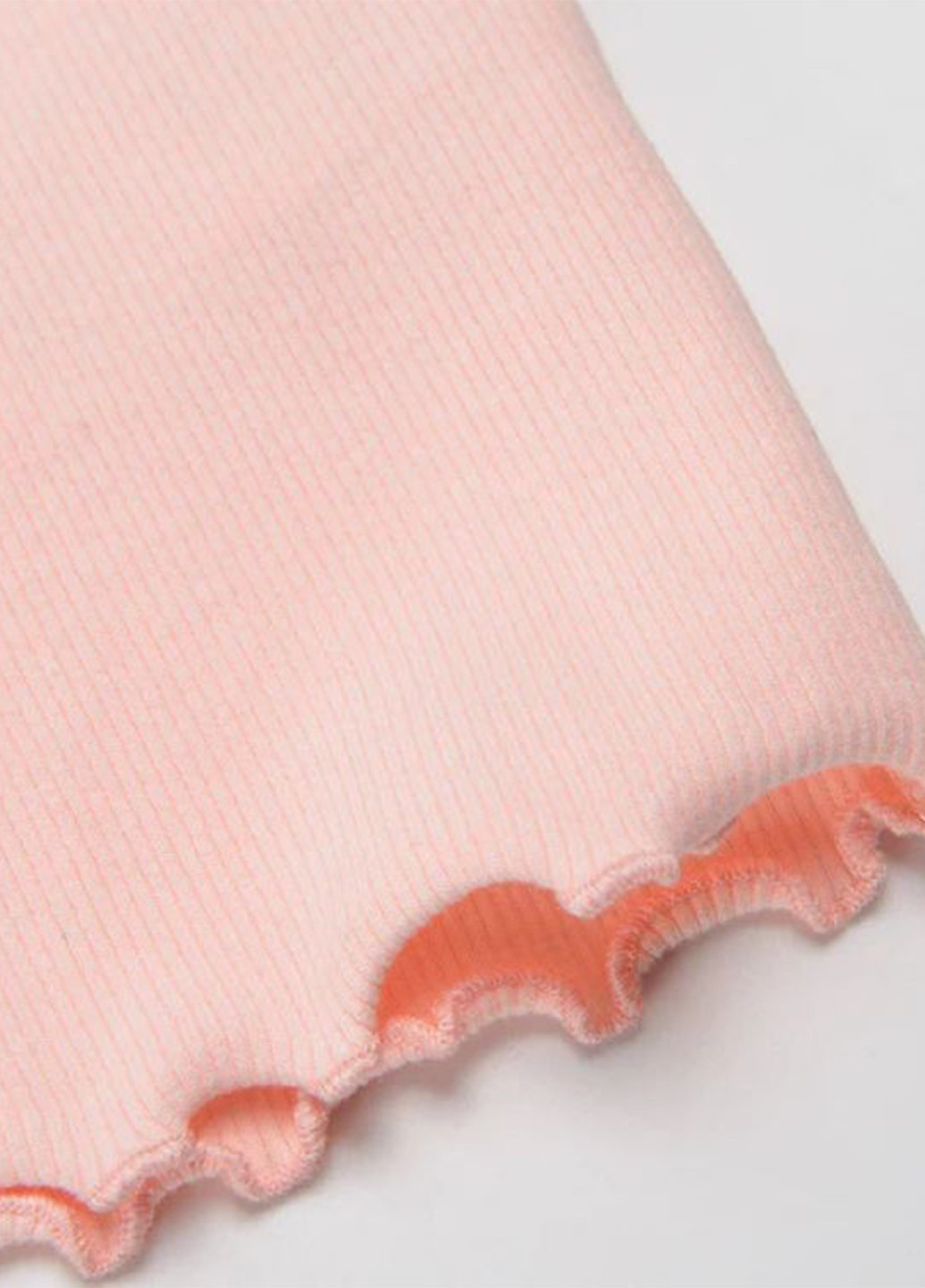 Персиковая летняя футболка Cool Club