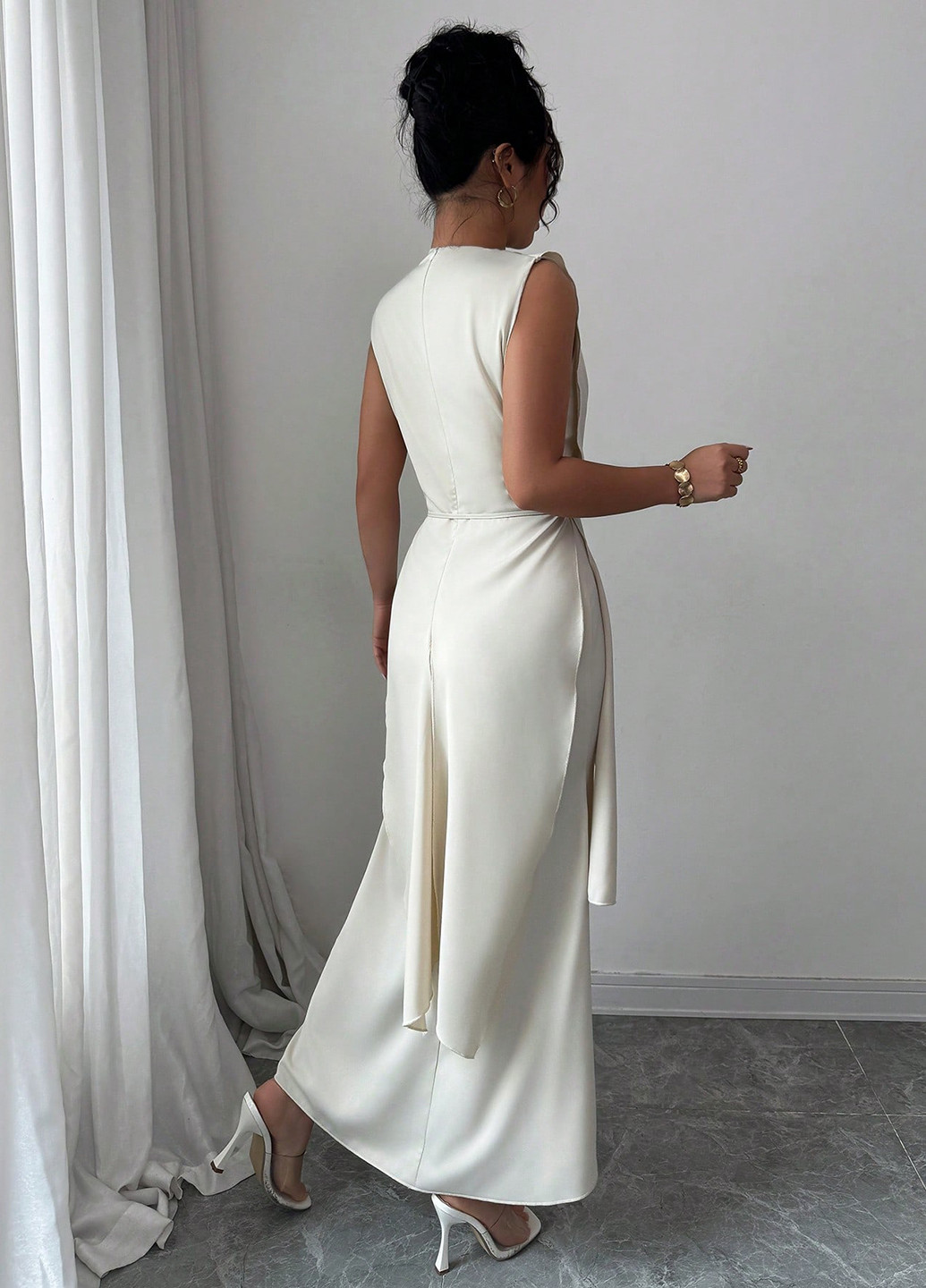 Молочна вечірня сукня кльош, силуетна SHEIN однотонна