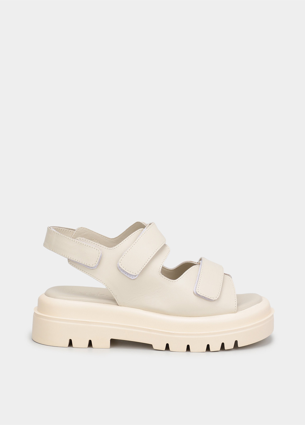 Молочные босоножки Braska на липучке на тракторной подошве