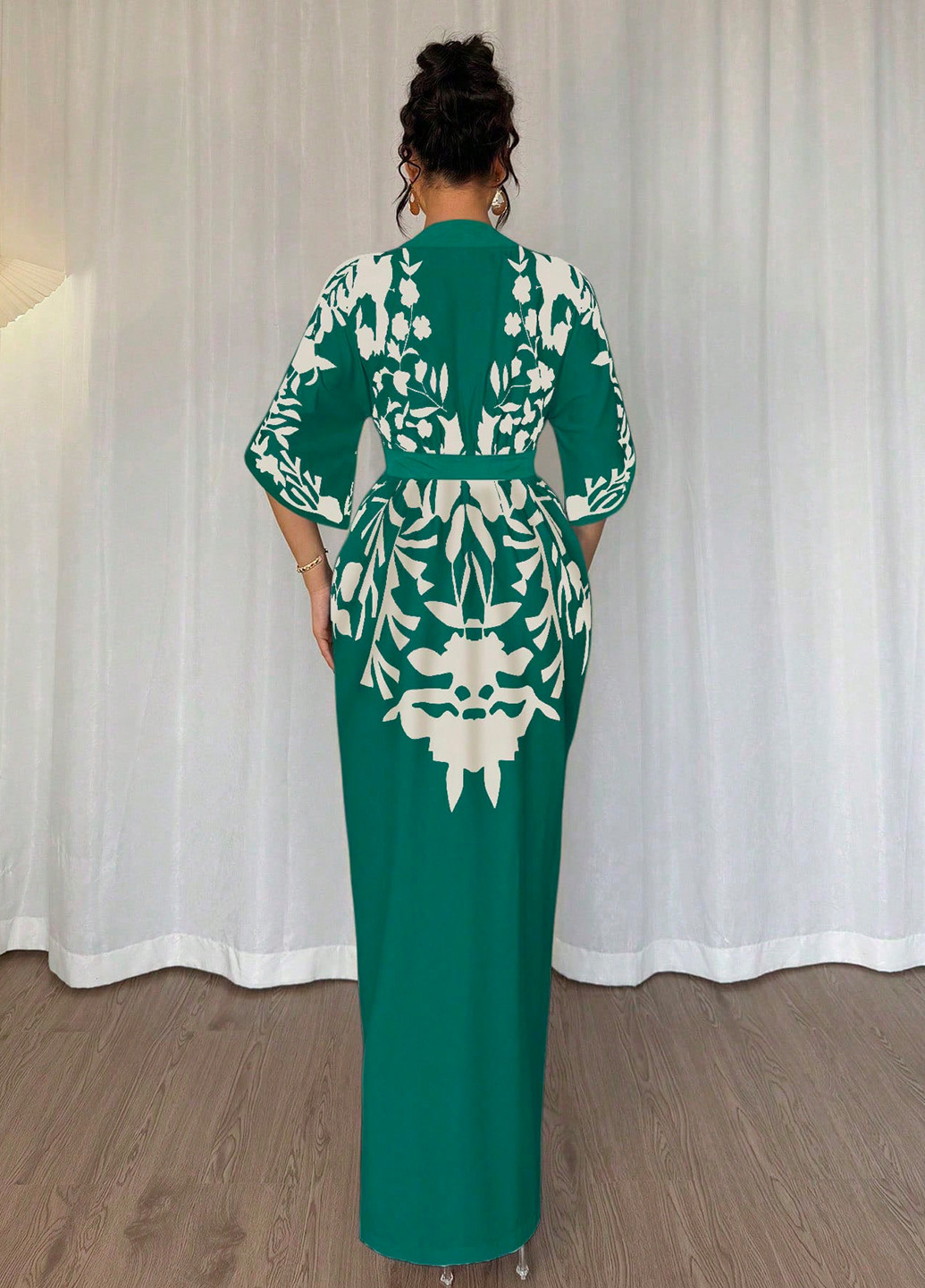 Зеленое праздничный, кэжуал платье футляр SHEIN с цветочным принтом