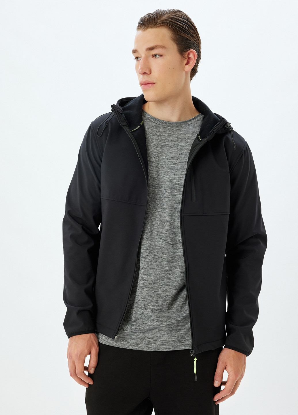 Чорна демісезонна куртка KOTON