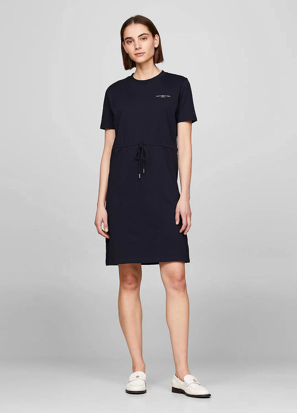 Синее кэжуал платье платье-футболка Tommy Hilfiger с логотипом
