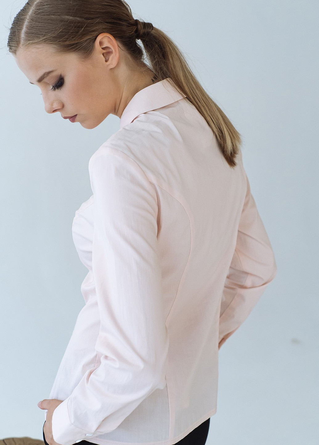 Светло-розовая блуза Vovk