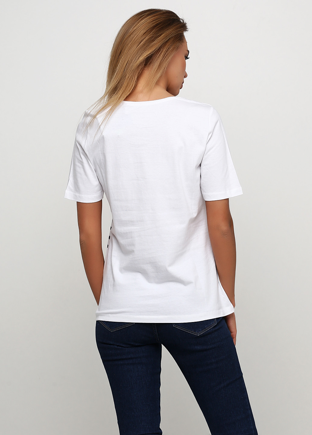 Белая летняя футболка Blue Seven