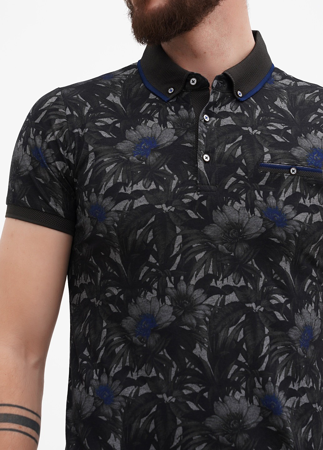 Оливковая (хаки) футболка-поло для мужчин Benson & Cherry с цветочным принтом