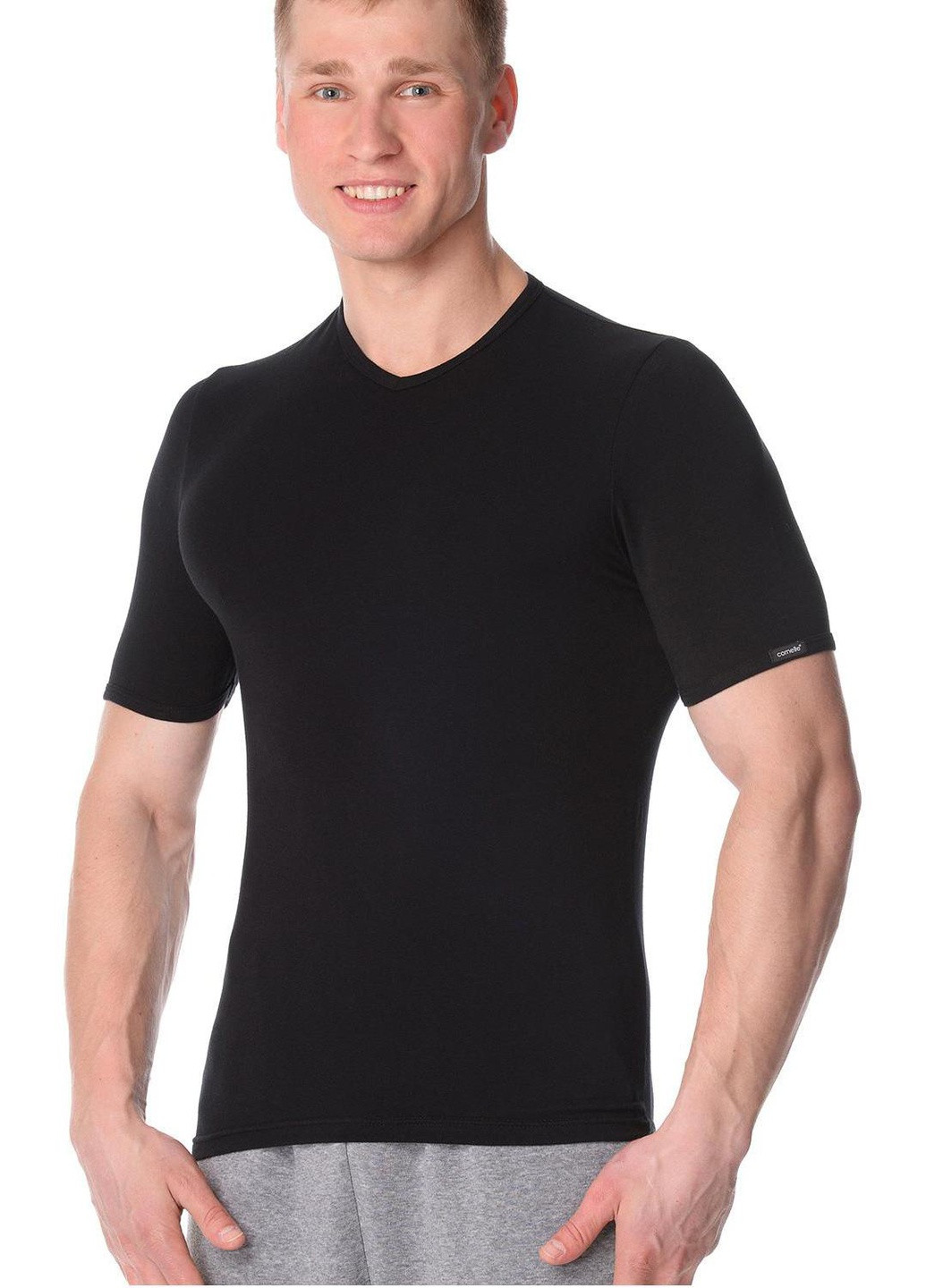 Чорна футболка чоловіча high emotion чорний 531 Cornette