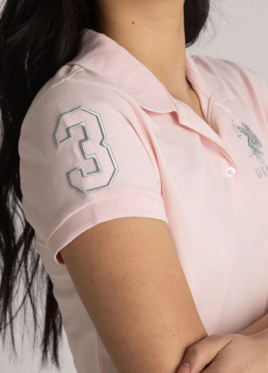 Пудровое спортивное, кэжуал платье поло U.S. Polo Assn. с логотипом