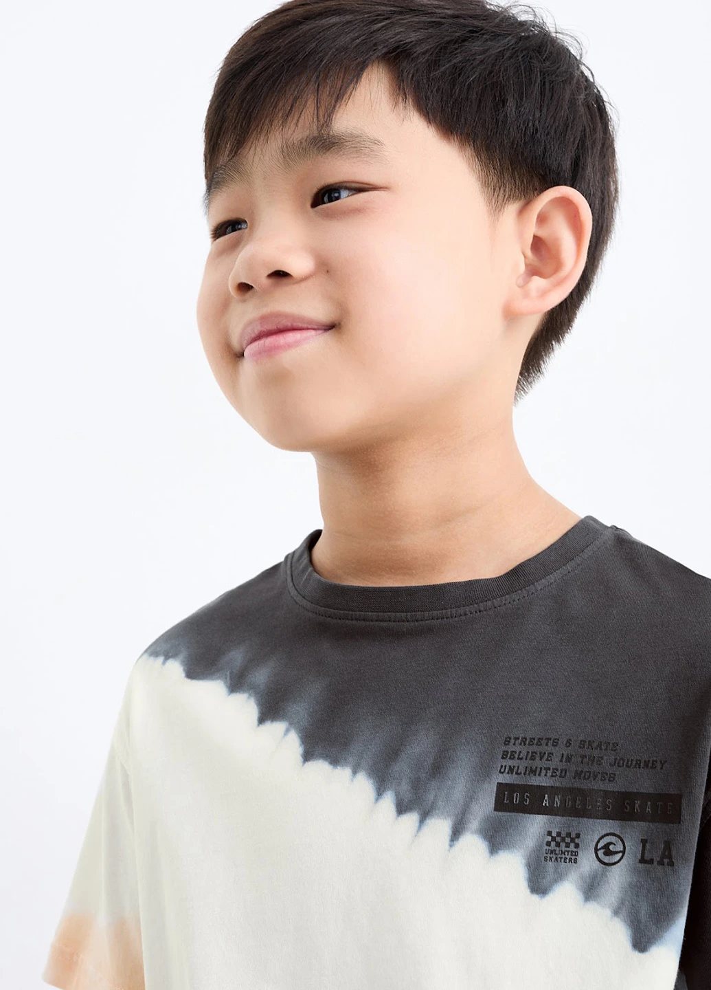 Комбінована літня футболка C&A