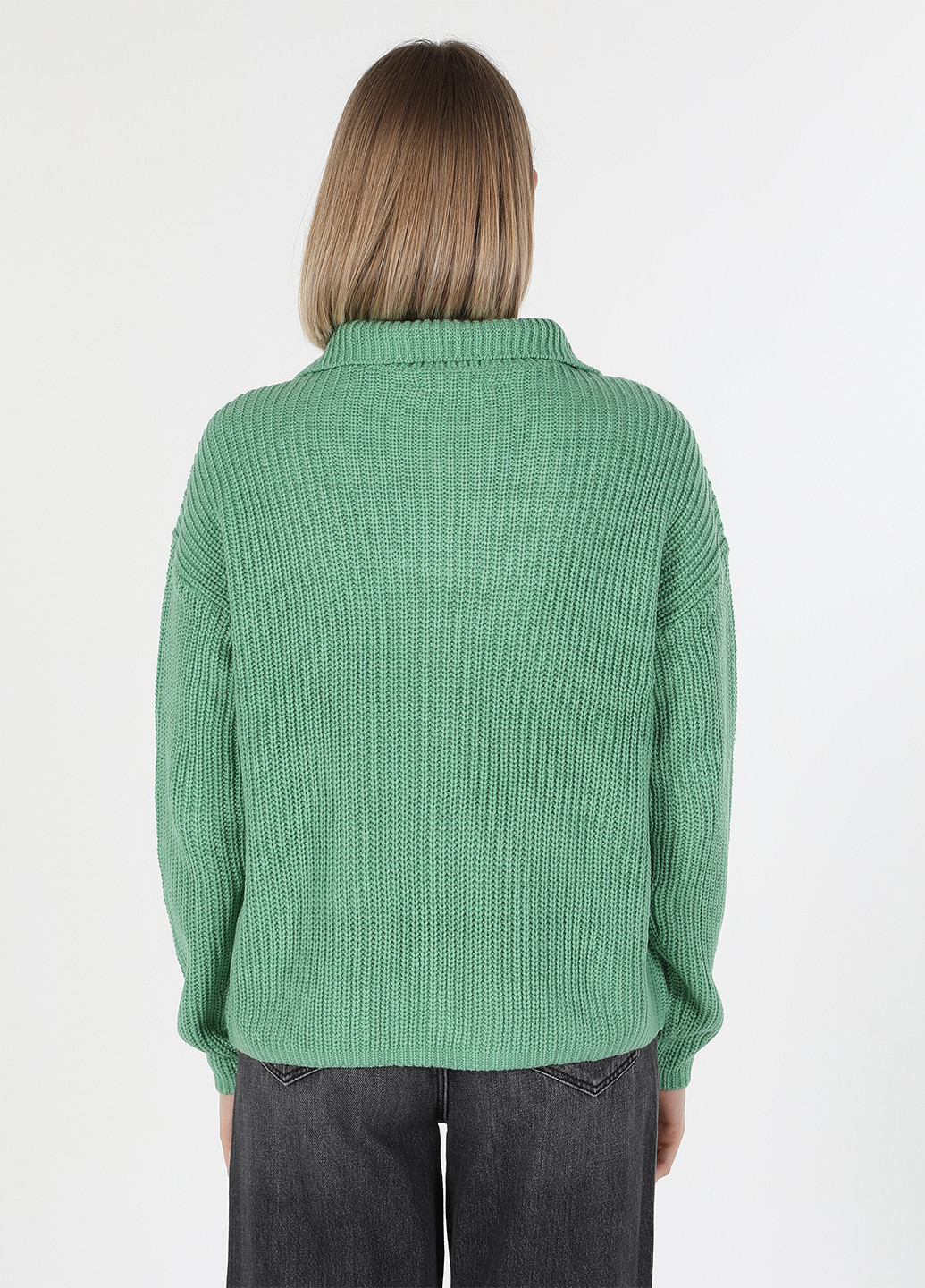 Зелений зимовий светр Colin's