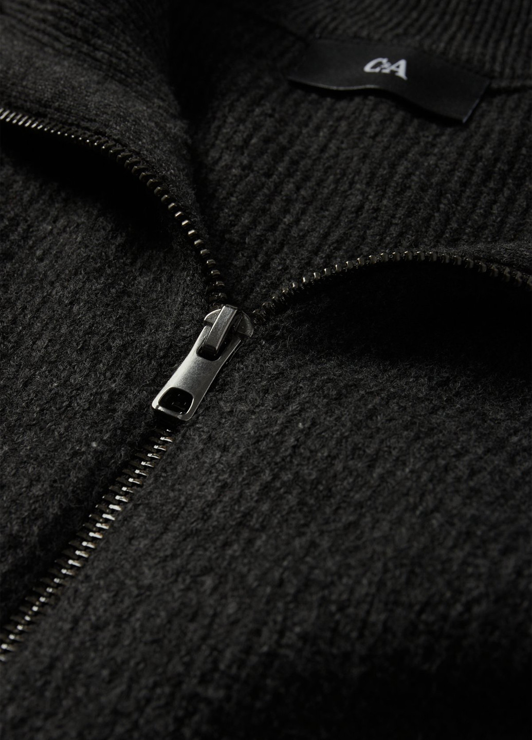 Темно-сірий демісезонний светр C&A