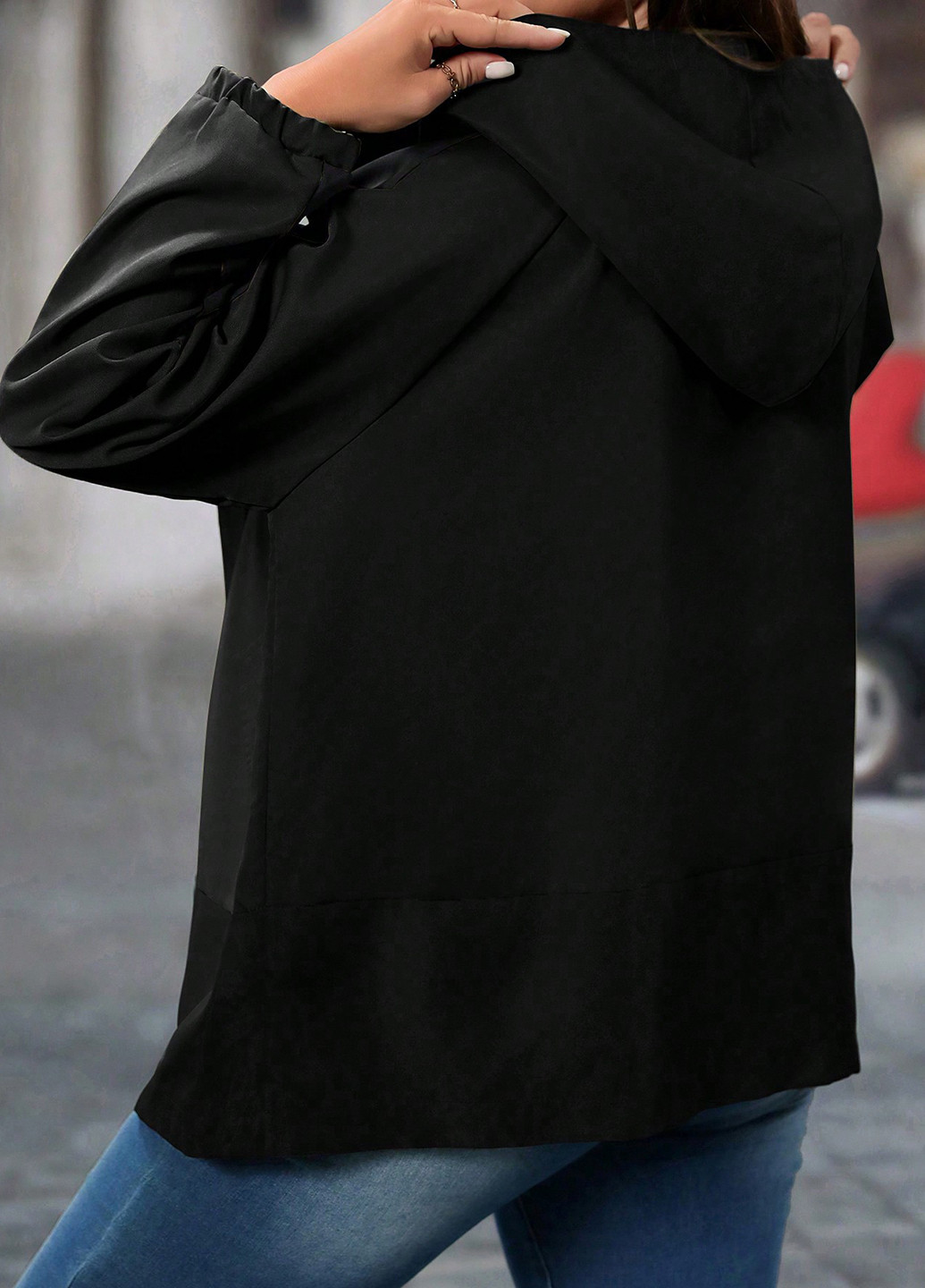 Черная демисезонная куртка SHEIN