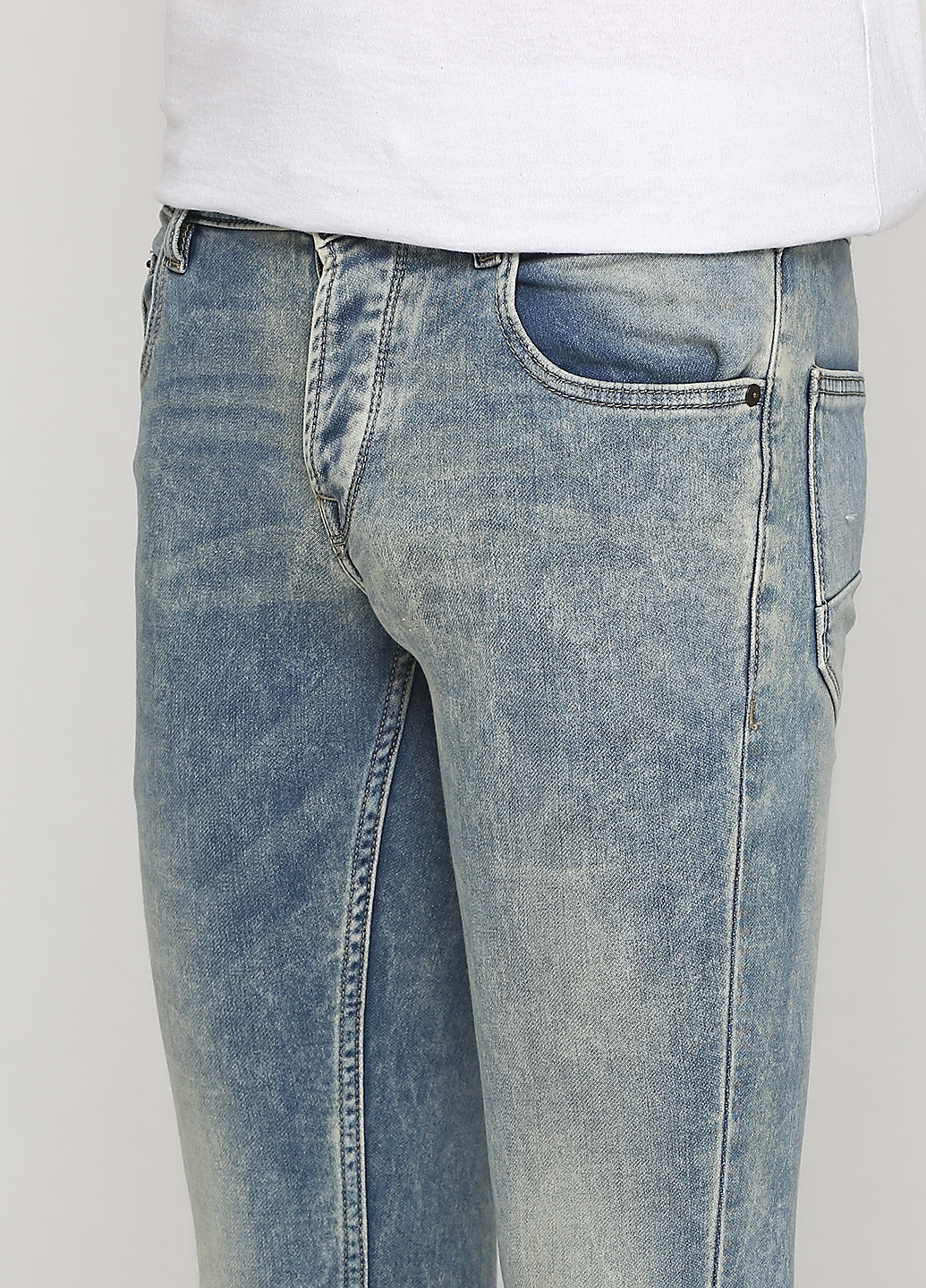 Голубые демисезонные зауженные джинсы Solid