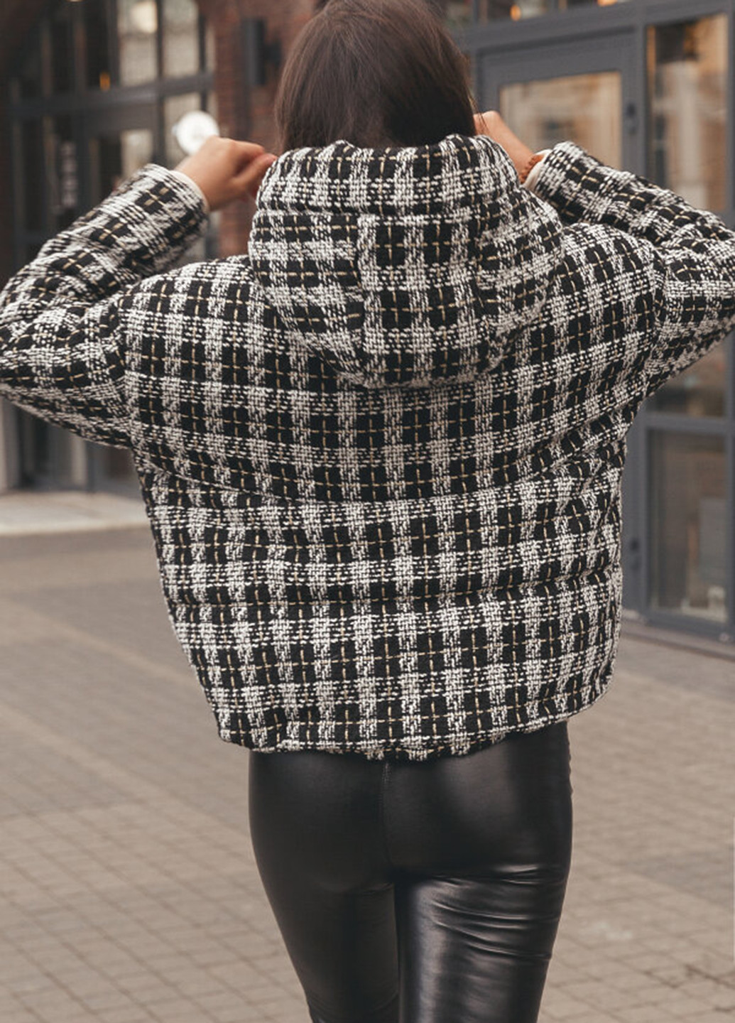Черно-белая зимняя куртка Gepur