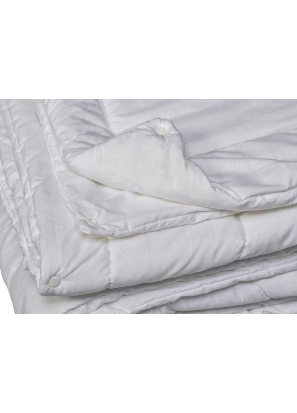 Одеяло "Зима - Лето" на кнопках закрытое однотонное холлофайбер (Микрофибра) Полуторное 150х210 54821 Moda (253618654)