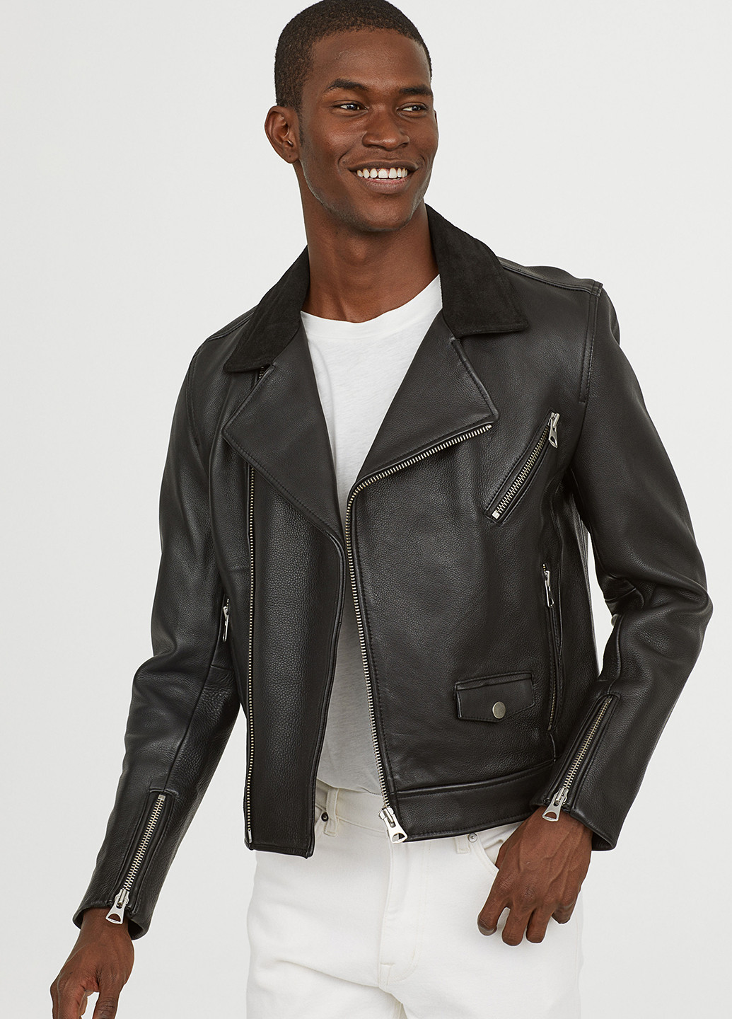 Черная демисезонная куртка кожаная H&M